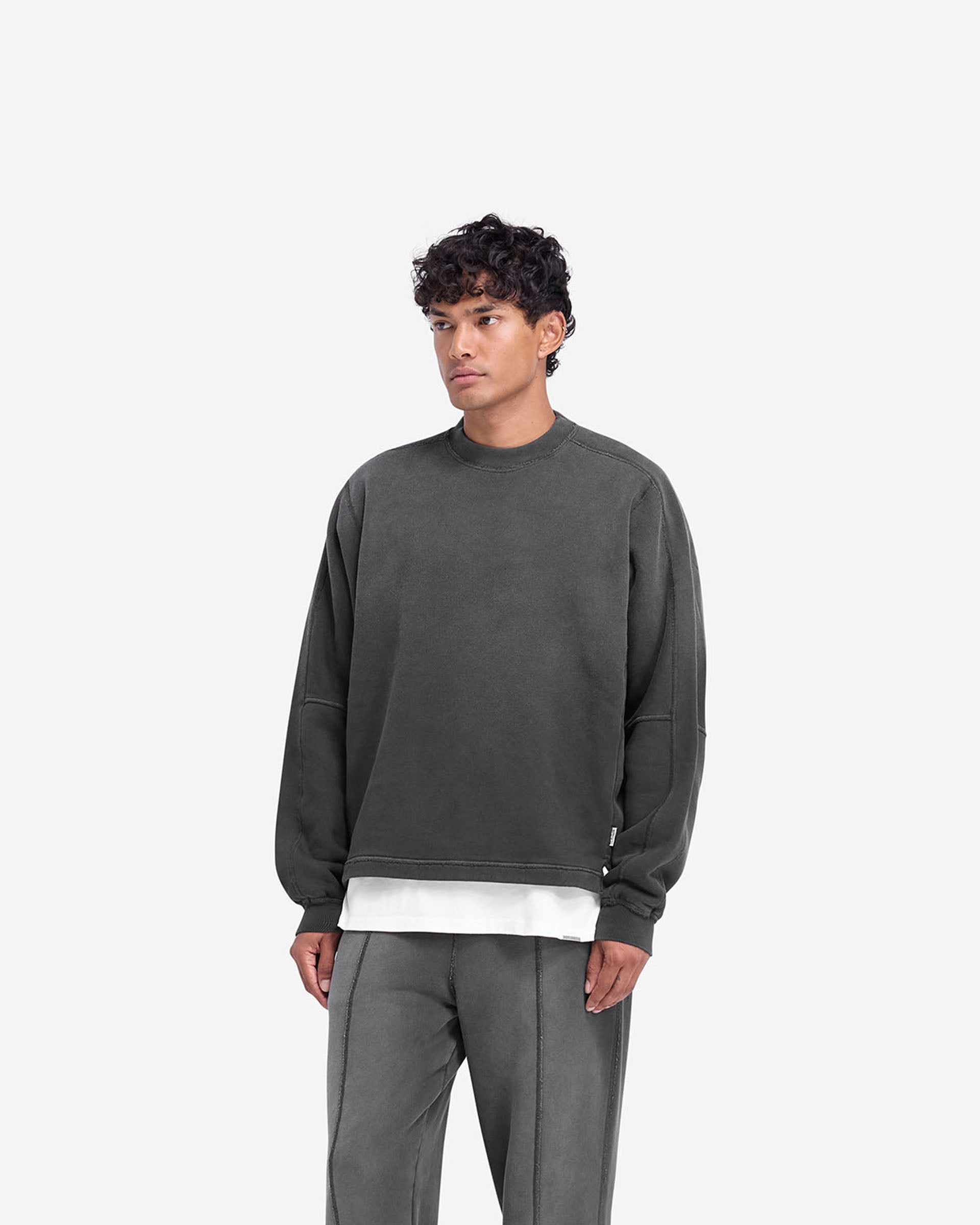 Stepped Hem Sweatshirt | Distressed Black Oversized Pullover | Casual Streetwear for Women | Perfect for Layering & Everyday Wear