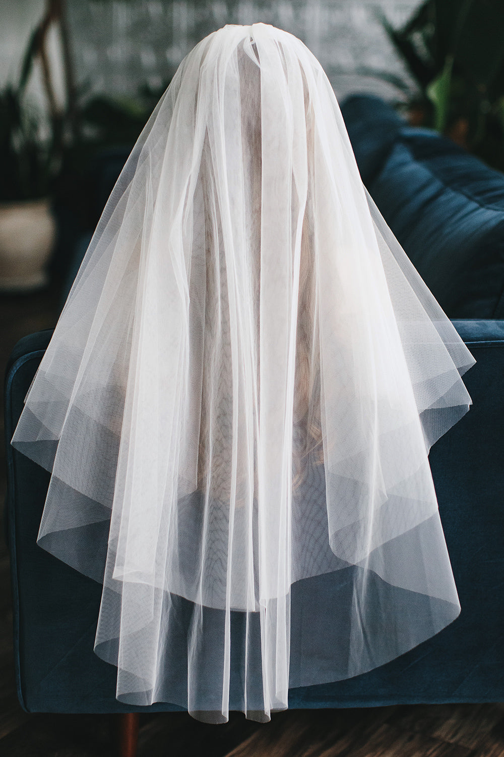 2 Layer Cut Edge Wedding Veil - Elegant Bridal Accessory for Ceremony, Photos & Reception | Perfect for Church, Beach & Outdoor Weddings