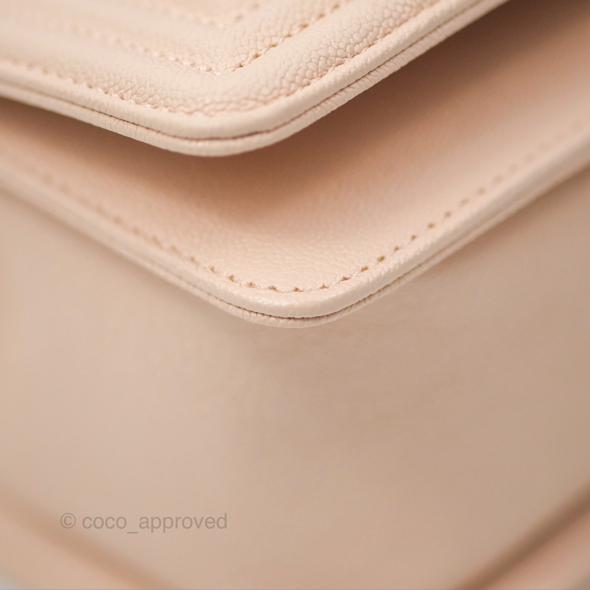 Chanel Chevron Medium Boy Bag in Light Pink Caviar Leather with Gold Hardware - Luxury Crossbody Bag for Women, Perfect for Parties & Evening Events
