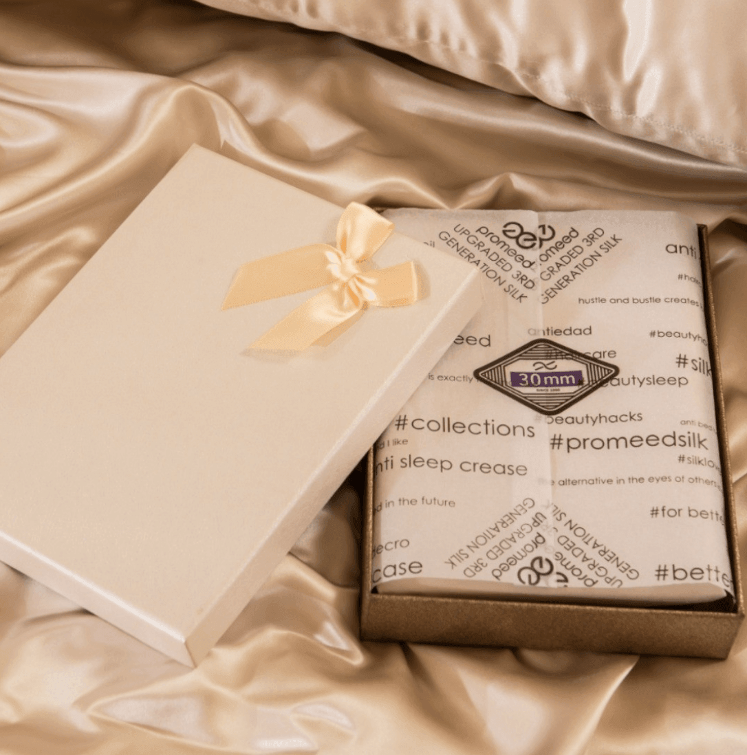 30mm 6A+ Mulberry Silk Pillowcase with Zipper - Luxury Silk Pillow Cover for Hair & Skin Care - Includes Gift Box - Perfect for Bedroom, Travel & Spa Use