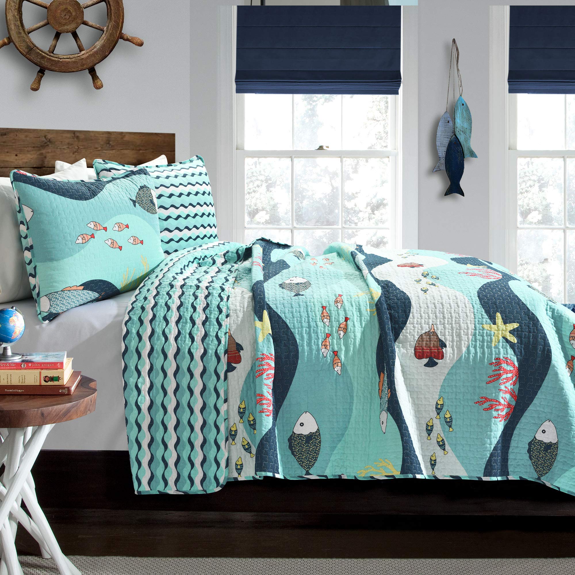 Lush Decor Sea Life Stripe 3-Piece Quilt Set - Ocean Themed Bedding with Quilt & Shams, Full/Queen Size, Blue | Perfect for Beach House Decor, Kids' Room & Coastal Style Bedrooms