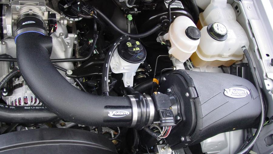 2003-2004 Ford Expedition 5.4L V8 Closed Box Air Intake System - High Performance Cold Air Intake Kit for Improved Engine Power & Fuel Efficiency - Perfect for Off-Roading & Daily Driving