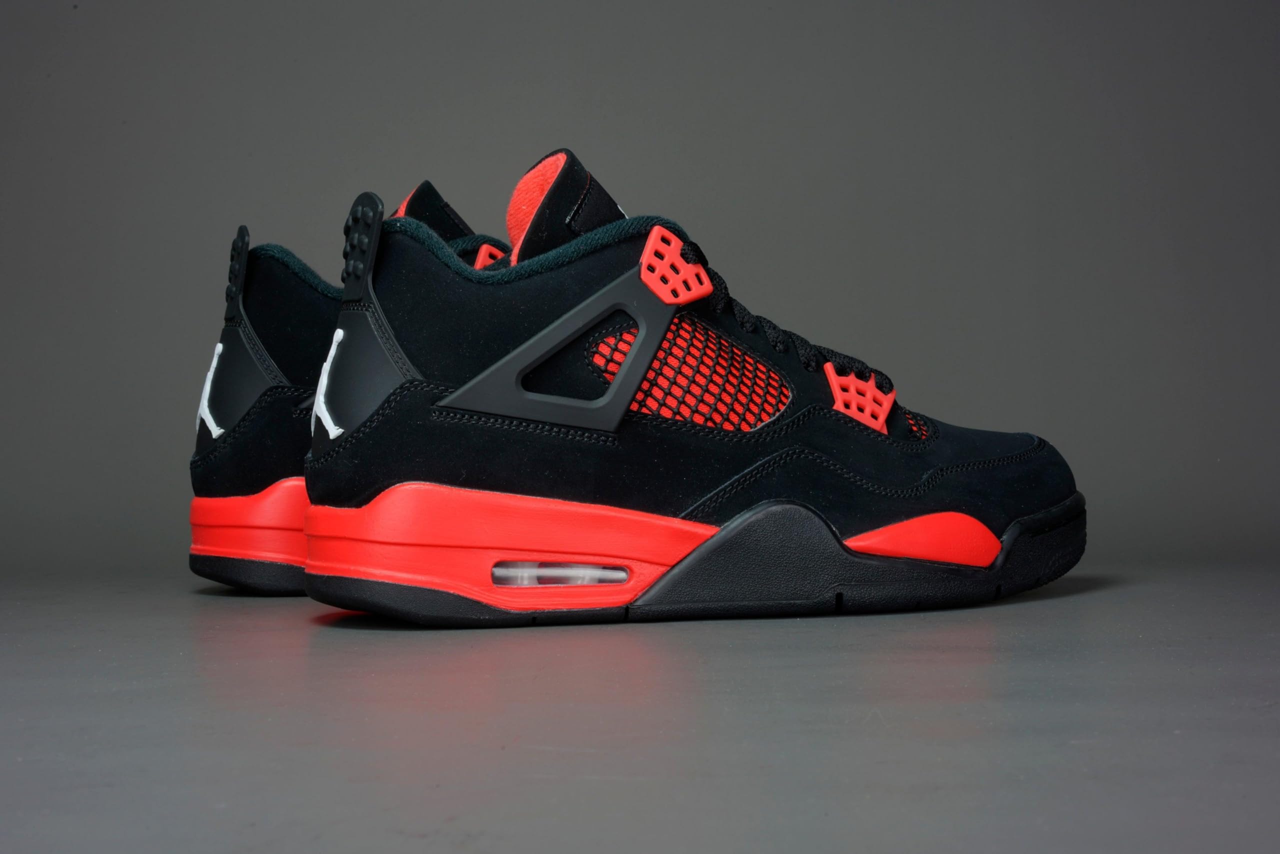 Jordan Men's Air Jordan 4 Retro Basketball Shoes - Classic Sneakers for Men, High-Top Comfort & Style - Perfect for Basketball, Casual Wear & Street Fashion