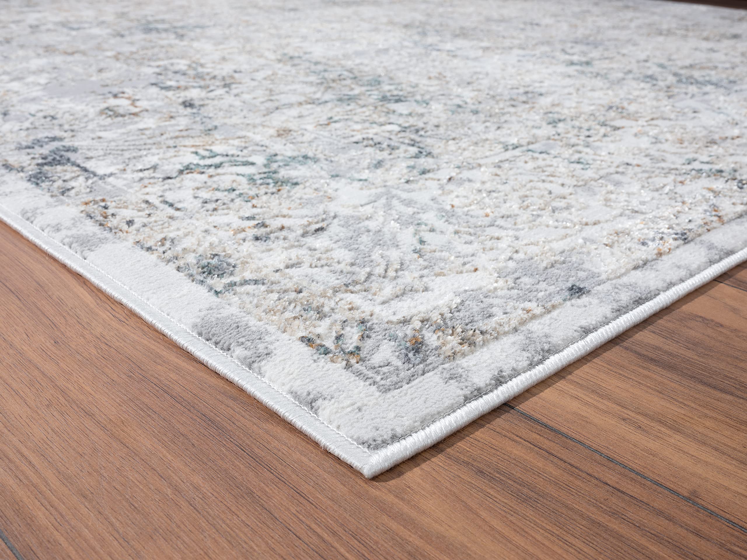 Emojy Chi Wheat Accent Rug 1'11
