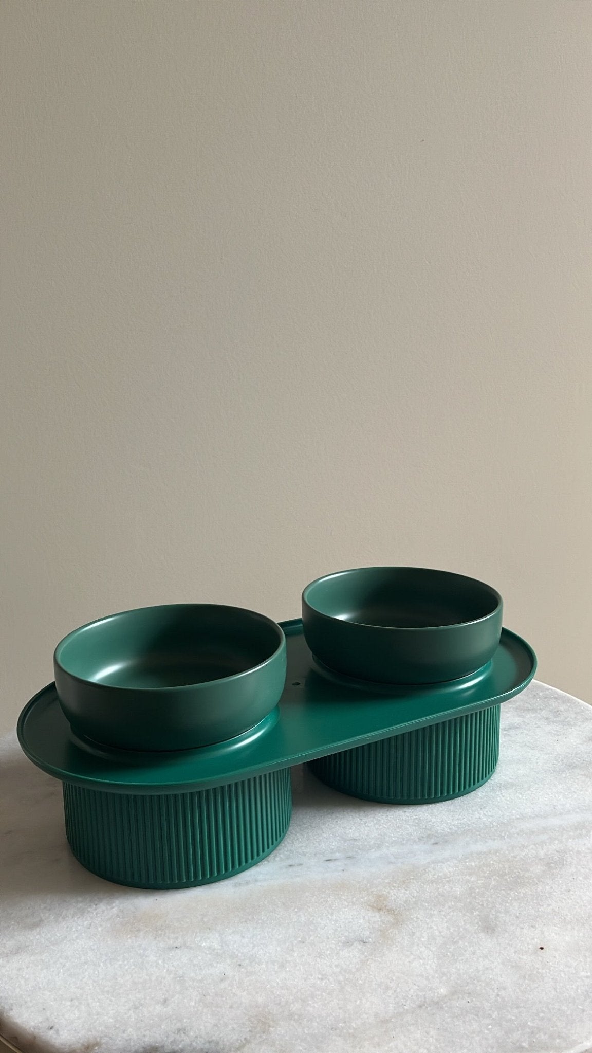 Pre Order Ribbed Ceramic Double Pet Bowl 3pc Set - Emerald Green Non-Slip Pet Food and Water Dishes for Dogs & Cats - Perfect for Home, Kitchen, or Outdoor Use