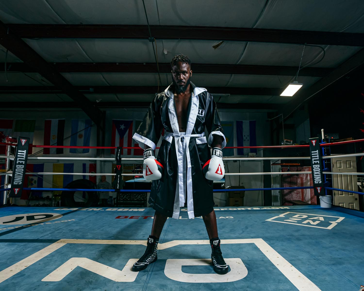 TITLE Boxing Pro Full Length Training Robe 3.0 - Premium Boxing Robe for Fighters & Training - Ideal for Gym, Sparring & Pre-Fight Warmups
