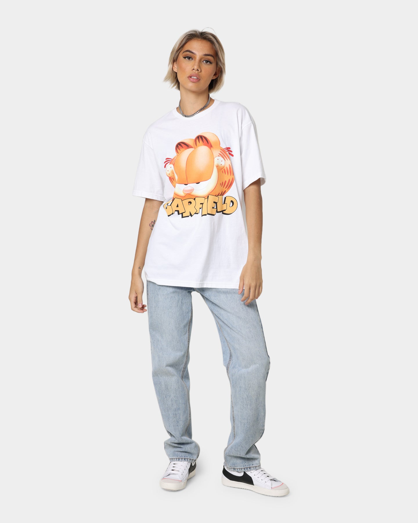 Vintage Garfield Face Graphic T-Shirt for Men & Women - White Cotton Tee - Perfect for Casual Wear, Cosplay & Pop Culture Fans