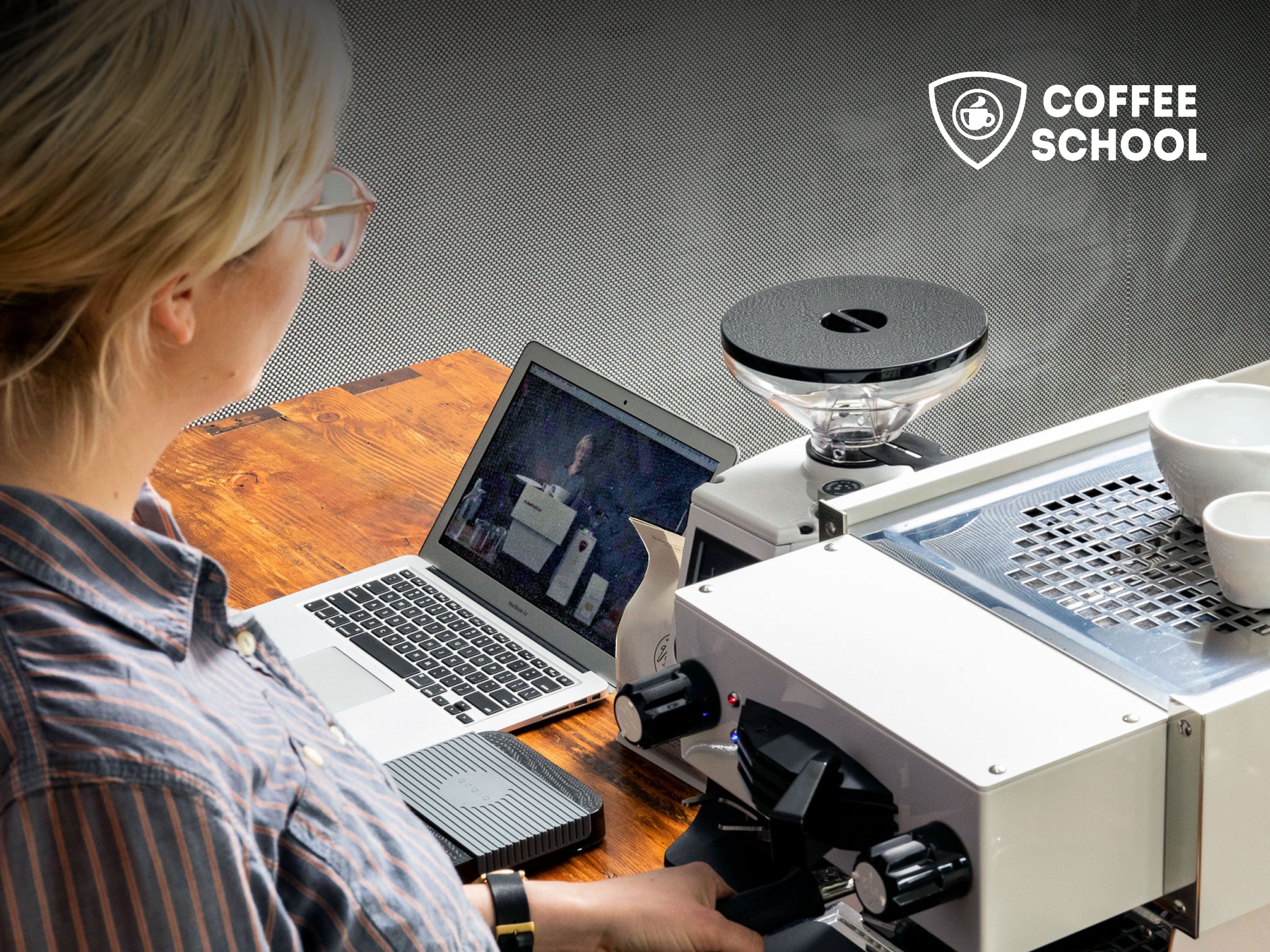 Professional One-on-One Coffee School Coaching - Learn Barista Skills & Brewing Techniques for Home or Cafe Use