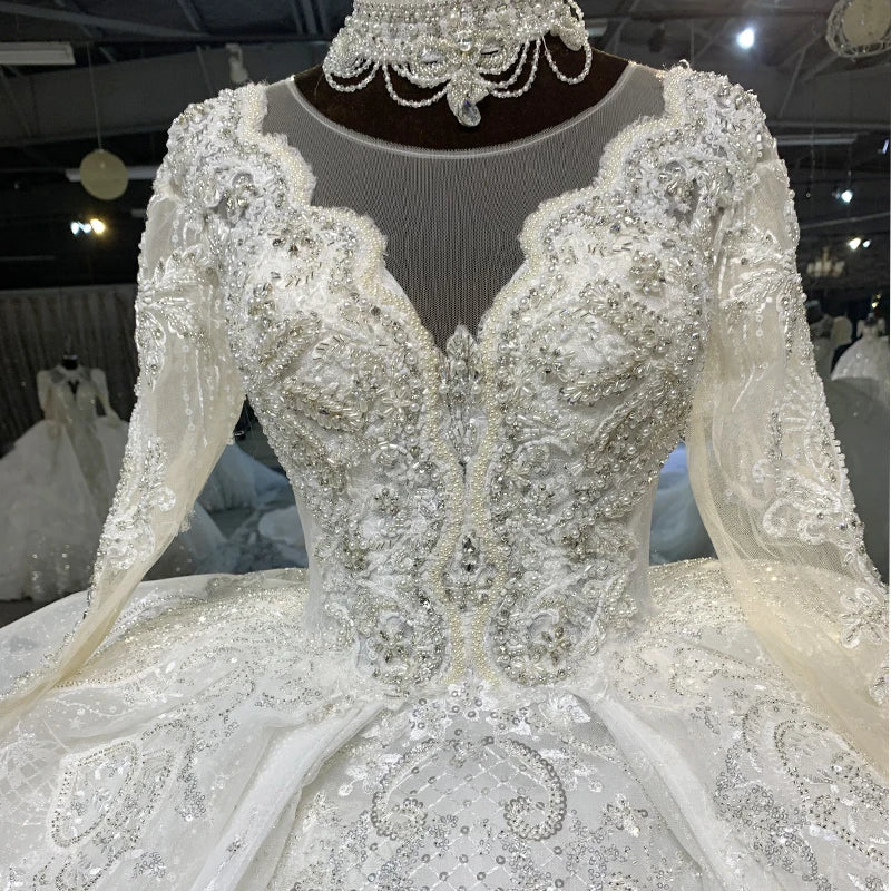 Elegant Lace Ball Gown Wedding Dress with Intricate Beading & O-Neck Long Sleeves - Perfect for Bridal Ceremonies, Formal Events & Vintage-Themed Weddings
