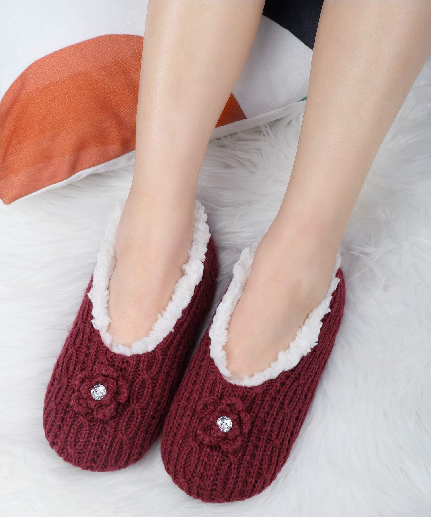 DICUIRD Women's Thick & Warm Non-Slip Slipper Socks with Grippers - Cozy Knit House Slippers for Winter Indoor & Outdoor Wear