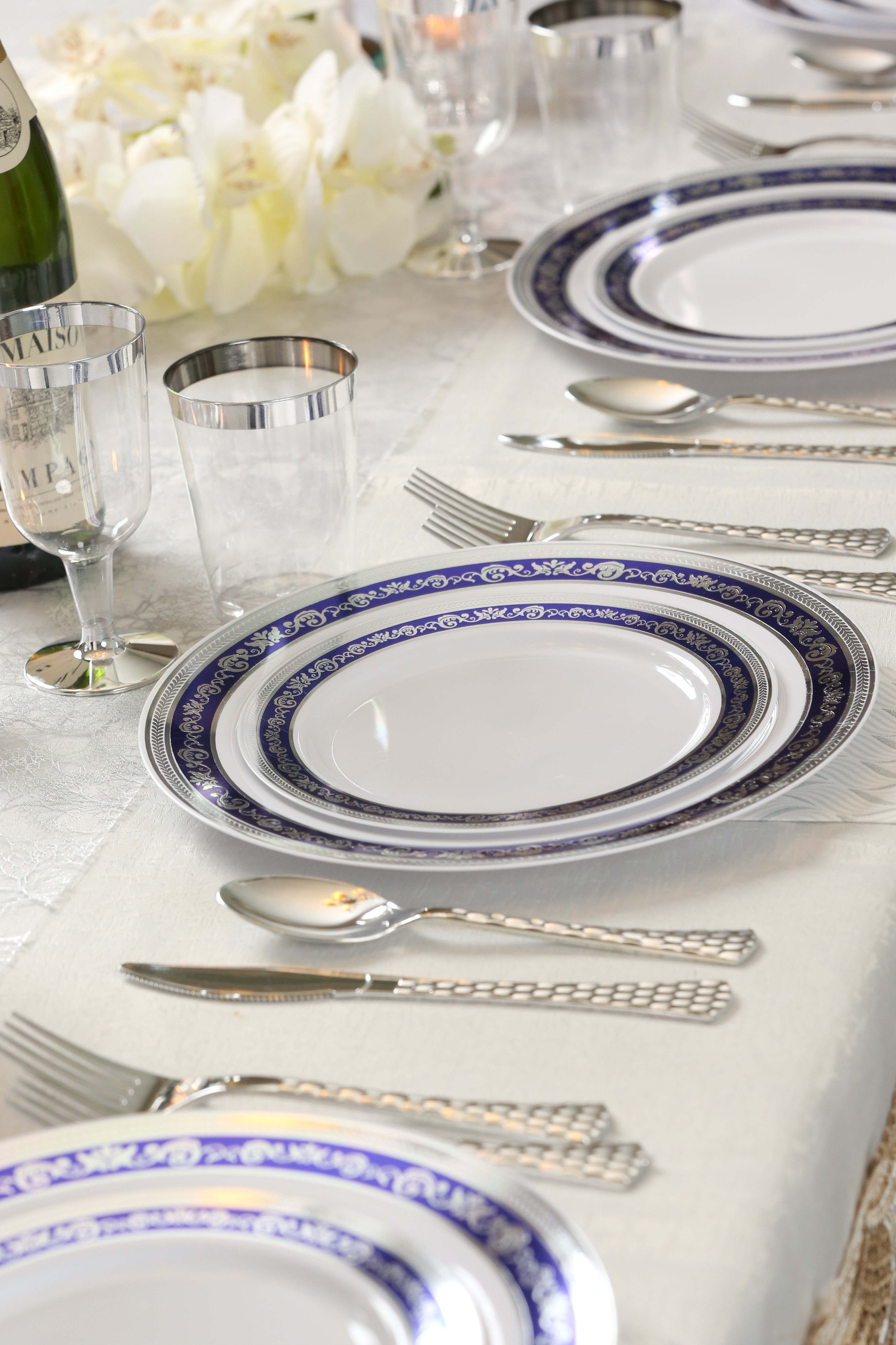 Royal Blue and Silver Round Plastic Plates - Elegant Disposable Dinnerware for Parties, Weddings, and Special Events