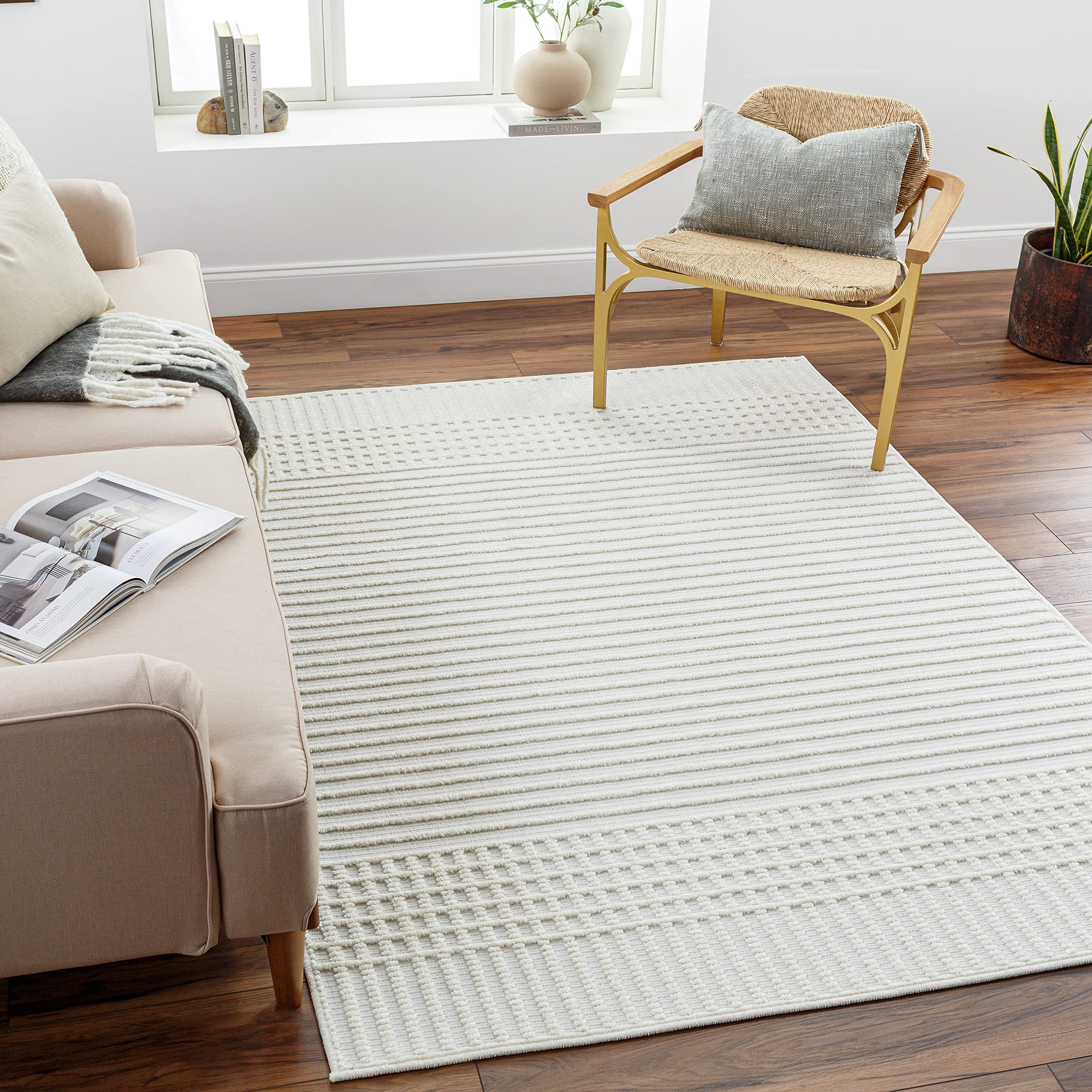 Livabliss Lyna Solid Washable Area Rug 5' x 7'2