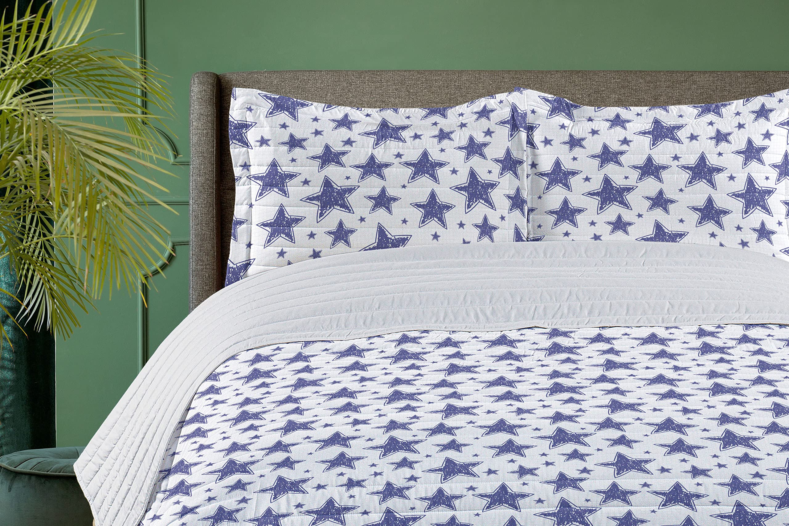 Ambesonne Star Microfiber Bedspread Set - Hand Drawn 5-Pointed Doodle Stars Geometric Pattern, Soft King Size Bedding with Pillow Shams & Comforter in Violet Blue White | Perfect for Modern Bedroom Decor, Guest Rooms & Cozy Home Styling
