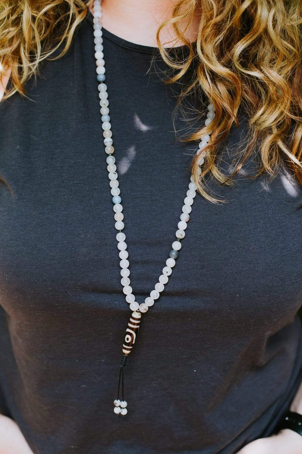 Authentic Tibetan Dzi Bead Mala & Bracelet Set for Meditation, Yoga, and Spiritual Protection – Handmade Buddhist Prayer Beads for Mindfulness and Positive Energy