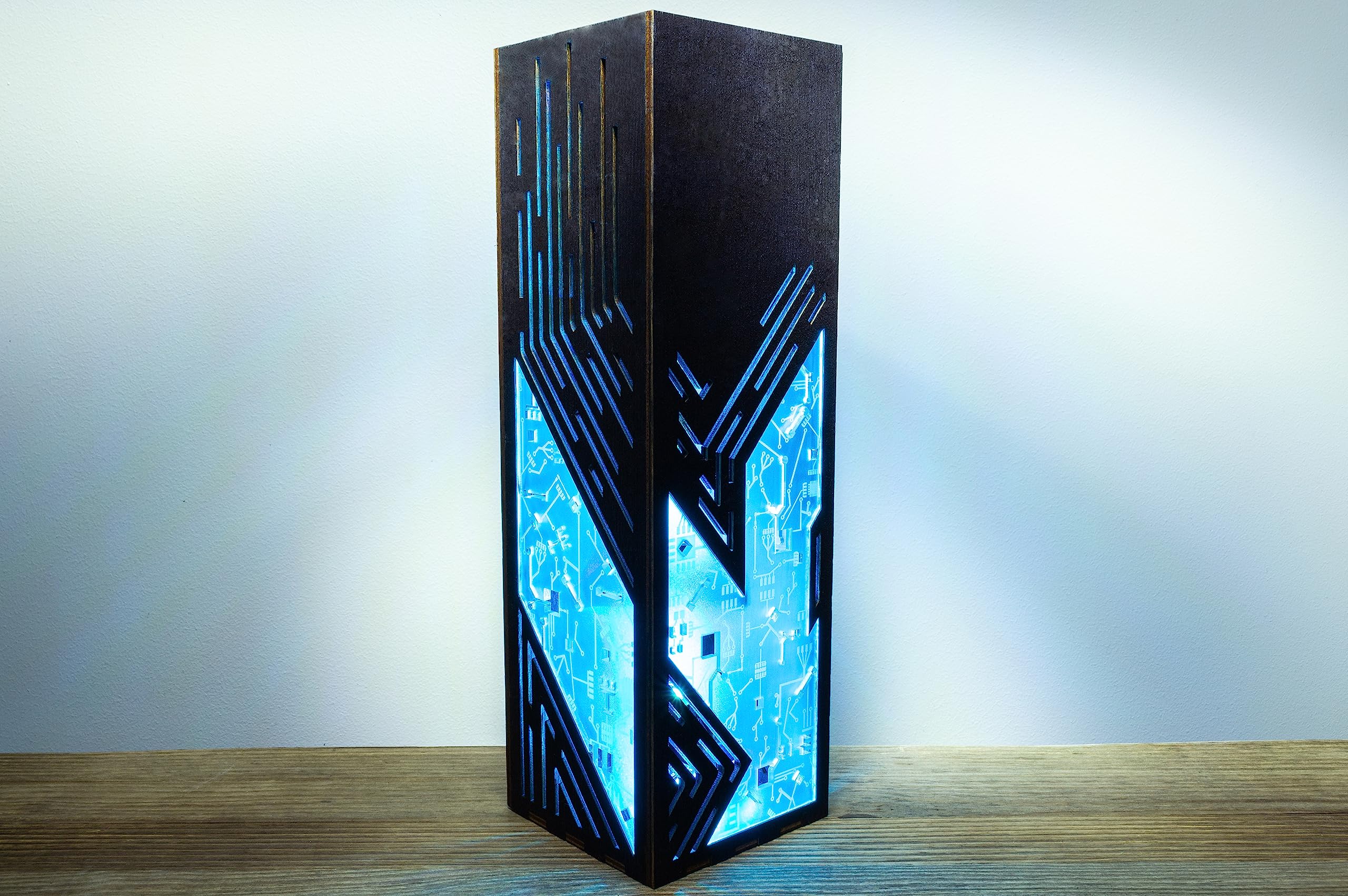 Futuristic LED RGB Desk Lamp - Sci-Fi Punk & Cyberpunk Style Handmade Night Light for Gaming, Office, and Bedroom Decor | Modern Contemporary Lighting with Inclined Lines
