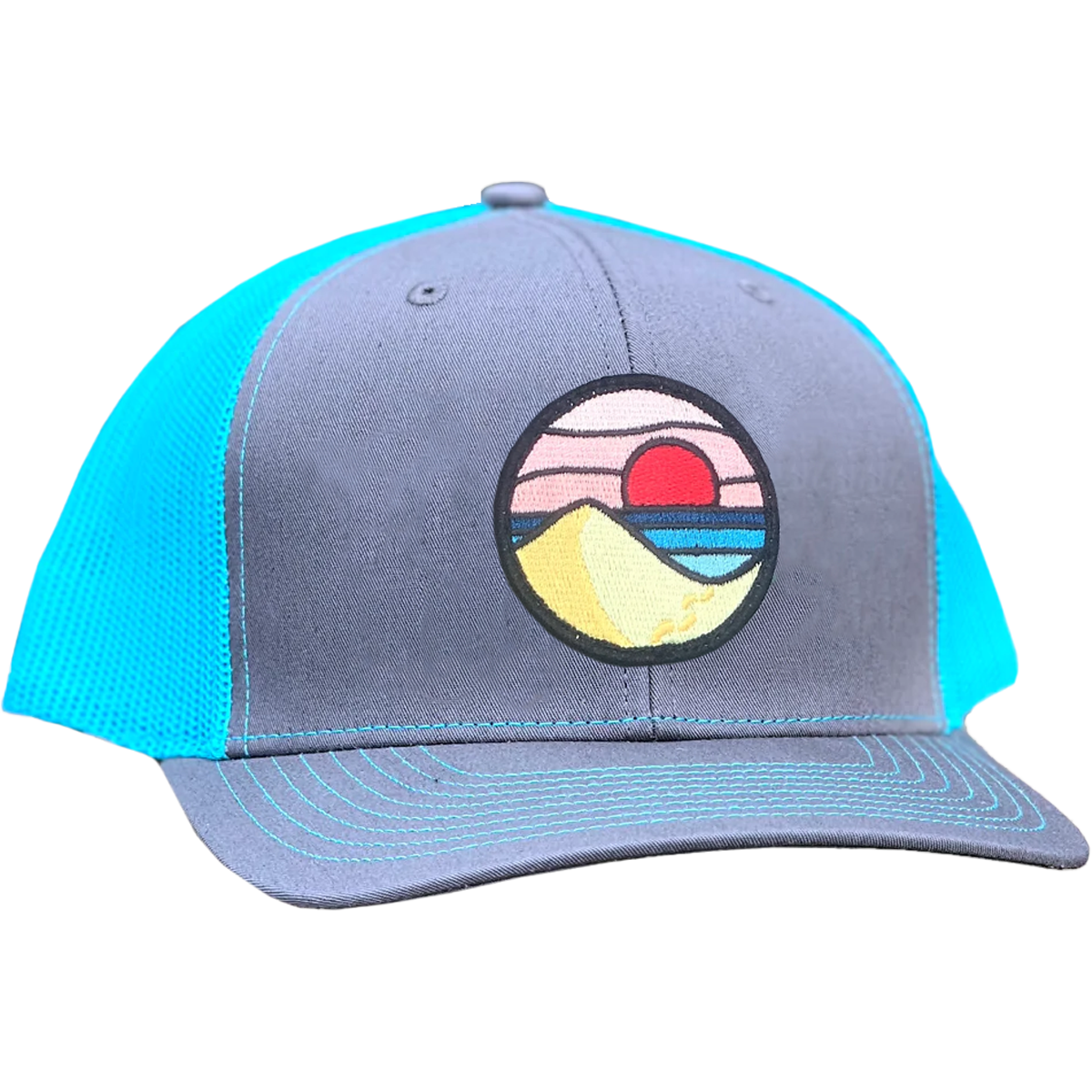 Stylish Curved Brim Trucker Hat with Beach Day Patch - Perfect for Summer Outings, Beach Vacations & Outdoor Adventures