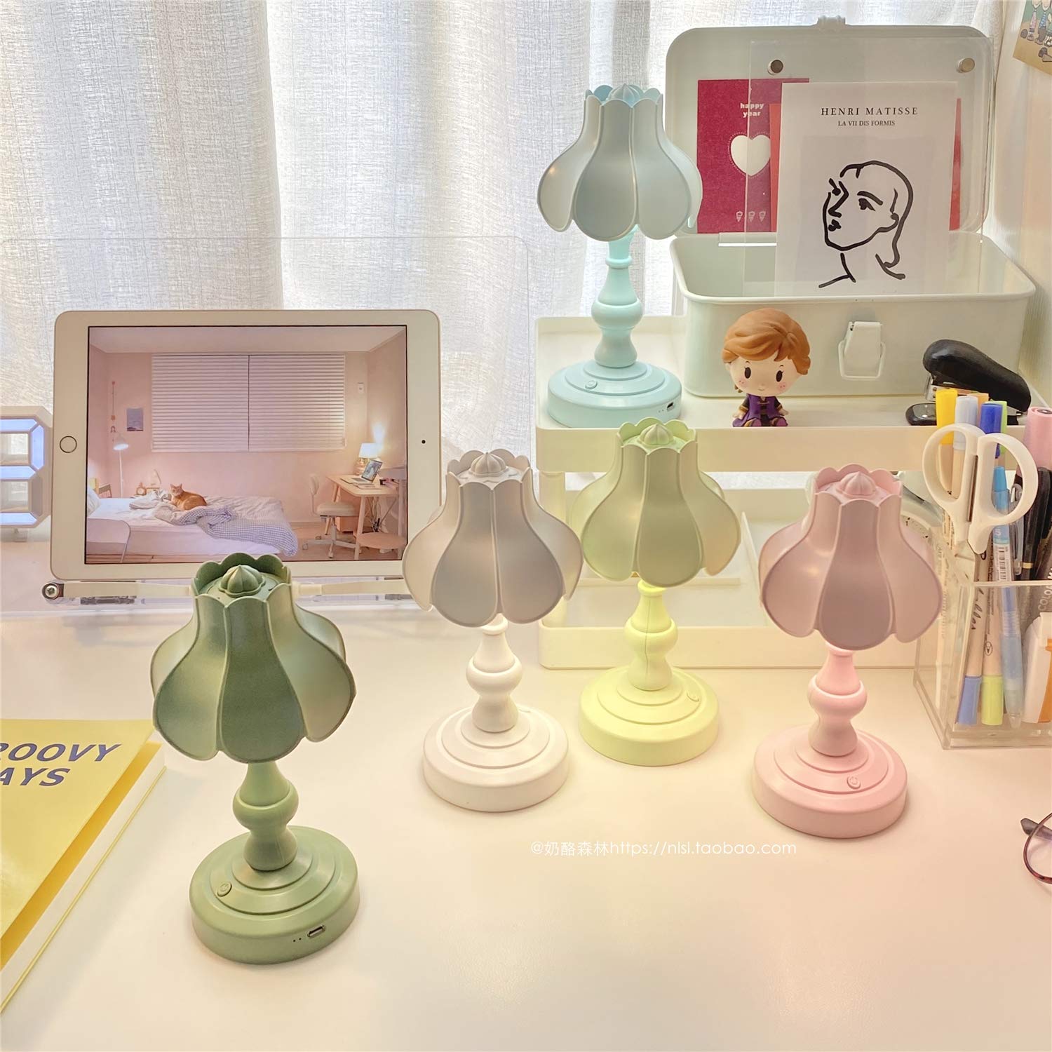 Rechargeable USB Lotus Flower Night Light - Cordless Small Table Lamp for Bedroom, Nightstand, Desk - Romantic & Cute Girls Bedside Lamp in Light Green - Perfect for Nursery, Dorm, Reading & Relaxation
