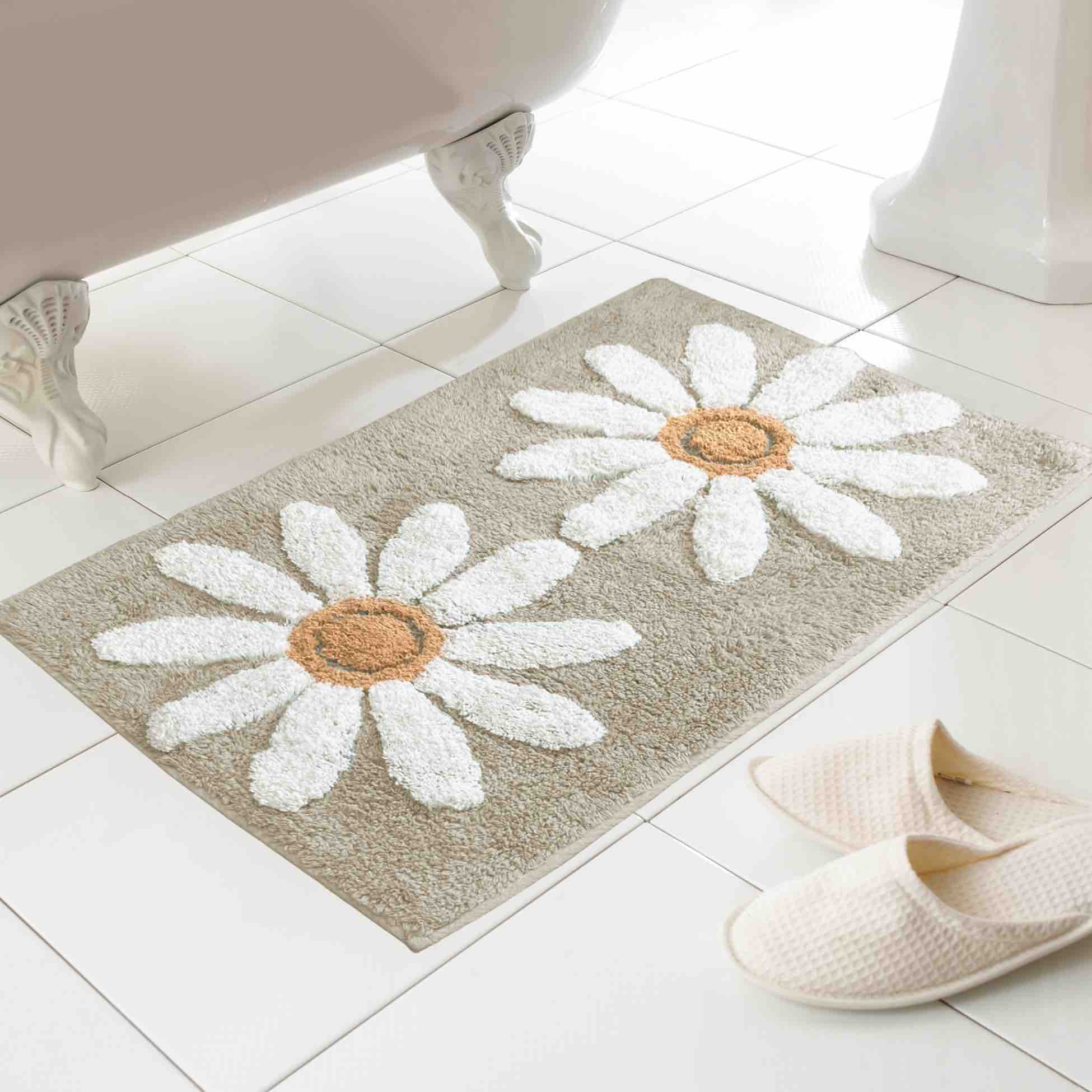 Fluer Natural Bath Mat - Soft Absorbent Non-Slip Bathroom Rug for Shower, Tub & Vanity - Perfect for Modern & Cozy Home Decor