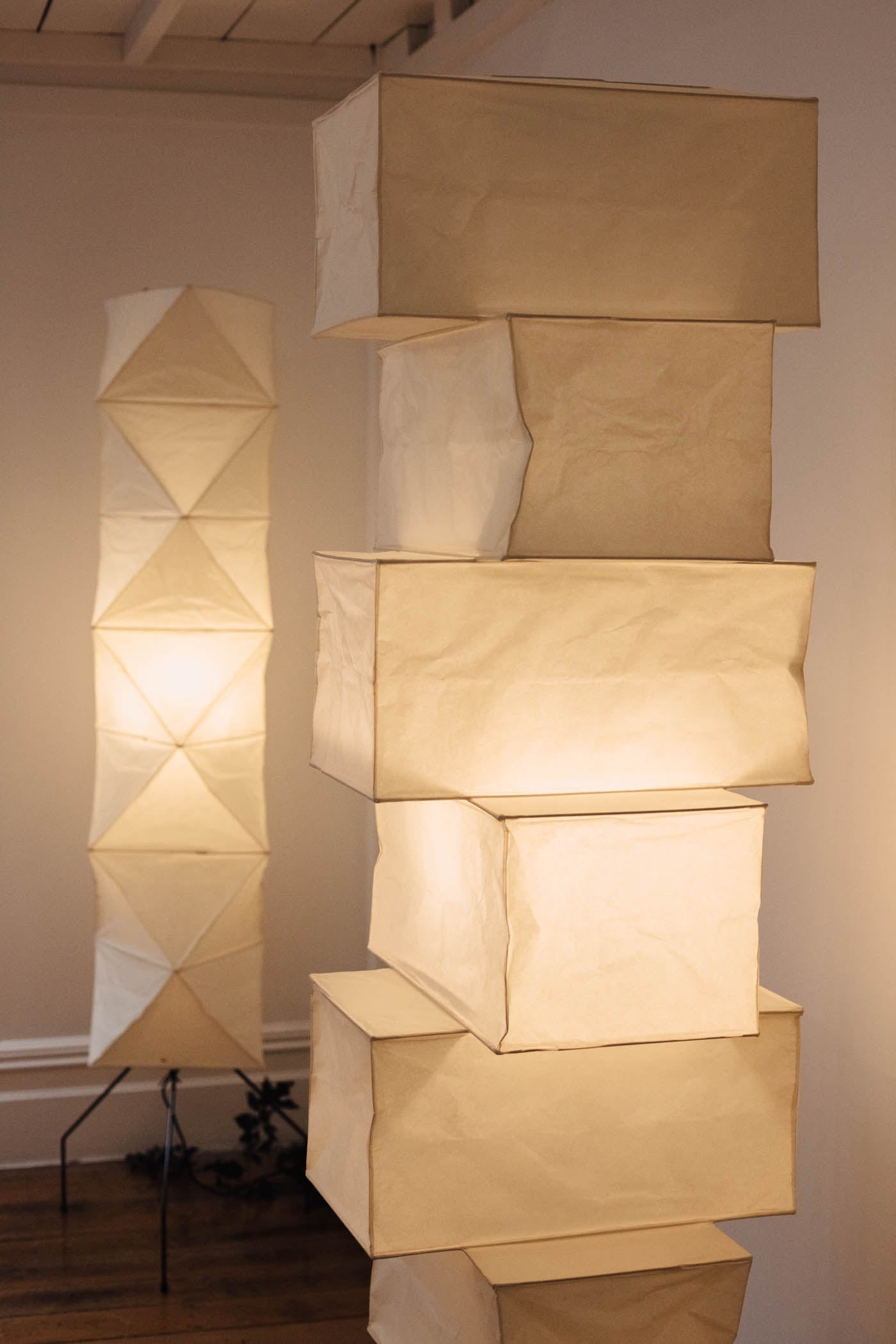 Modern Lana Stacked Floor Lamp - 3-Tier LED Standing Light with Adjustable Brightness for Living Room, Bedroom & Office - Warm White & Cool White Lighting Options
