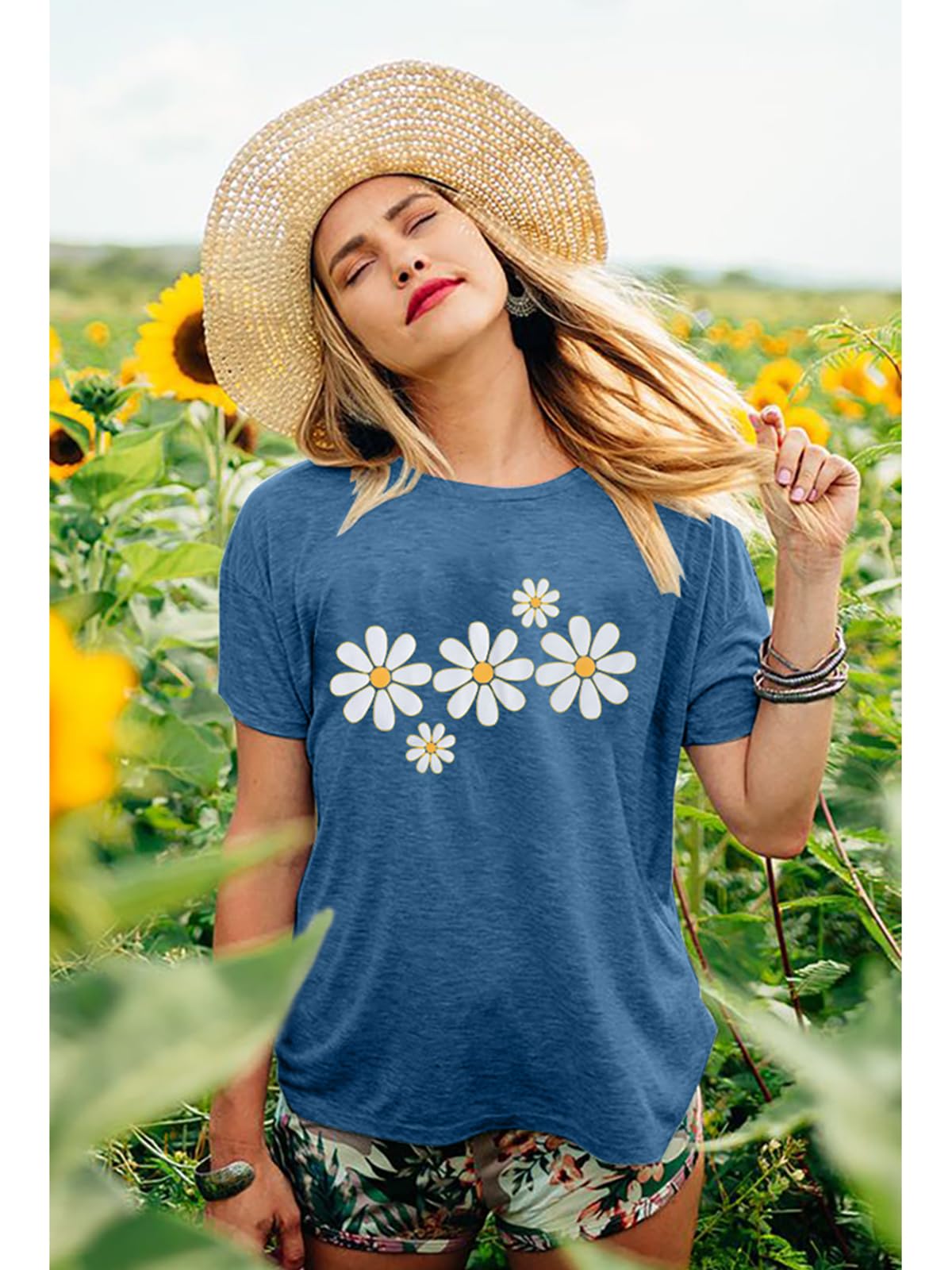 LUKYCILD Women's Daisy Graphic Tee - Short Sleeve Summer T-Shirt with Faith Design - Casual Wear for Outings, Beach, and Everyday Comfort