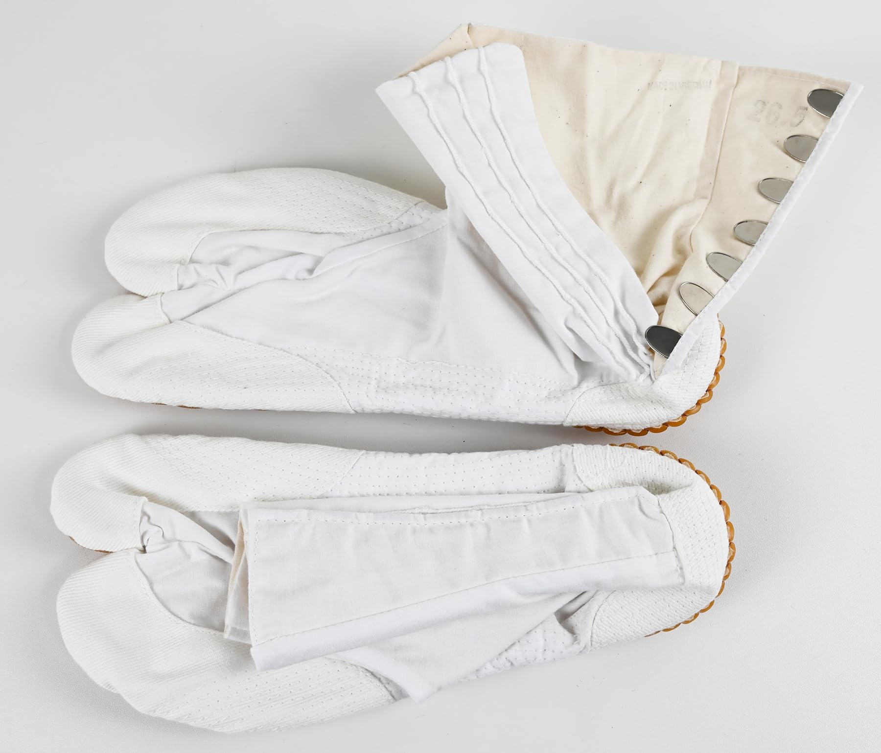 Unisex White Work Tabi Shoes with 7 Clasps - No. 8003 - Comfortable & Durable for Martial Arts, Cosplay & Traditional Japanese Fashion