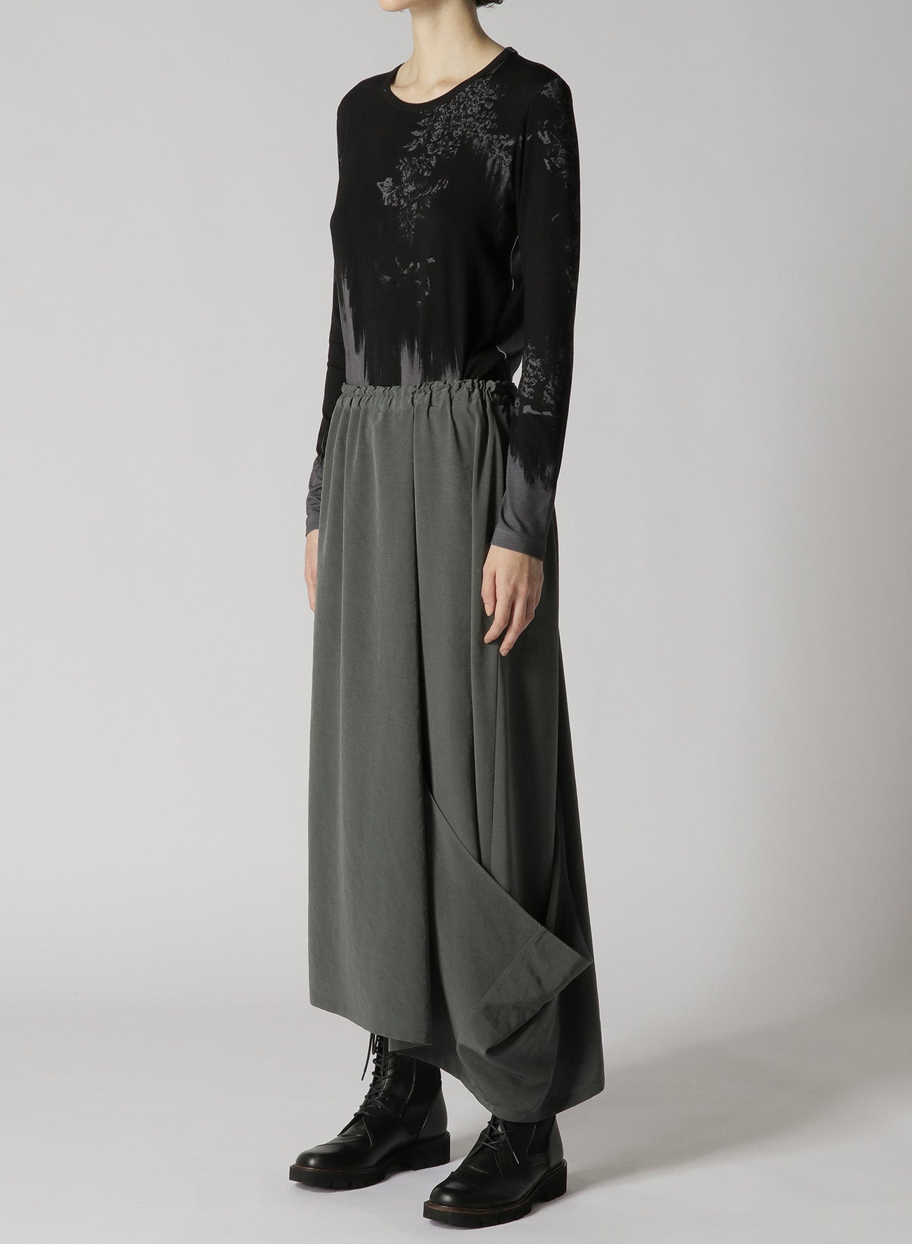 2-Way Convertible Skirt Pants for Women - Versatile Stretchable Wrap Skirt & Pants Combo - Perfect for Travel, Work, and Casual Outfits