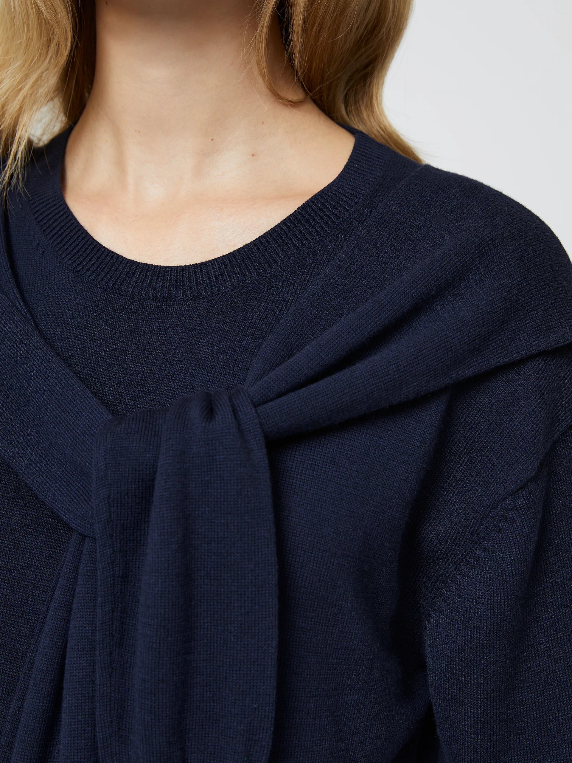 Luxury Cashmere Blend Jumper for Women - Soft & Warm Winter Sweater - Perfect for Office, Date Night & Holiday Outfits