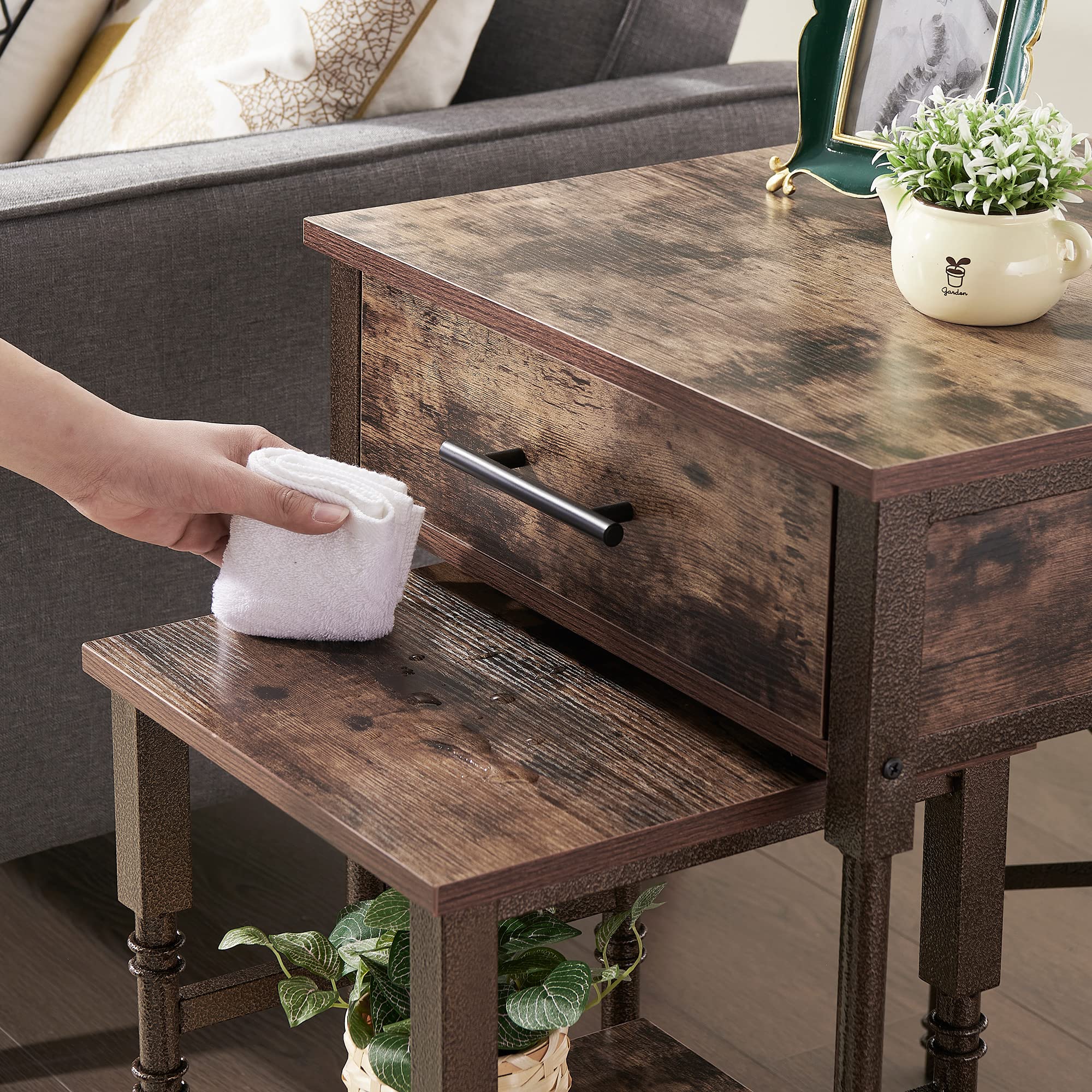 VECELO 2-Pack Nested End/Side Tables with Drawer - Rustic Brown Nightstands for Bedroom, Living Room, Office - Sturdy Metal Frame, Easy Assembly & Storage - Perfect for Small Spaces, Guest Rooms & Apartments