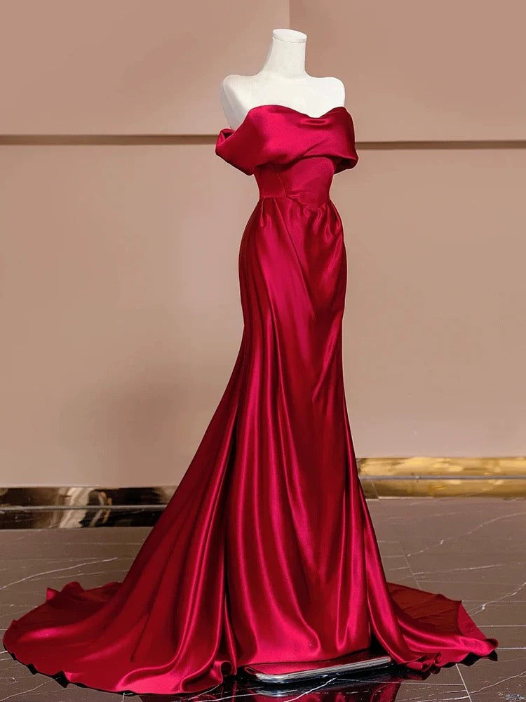 Elegant Off-The-Shoulder Mermaid Prom Dress for Women - Long Formal Evening Gown J5536 | Perfect for Homecoming, Prom Night, Wedding & Special Occasions