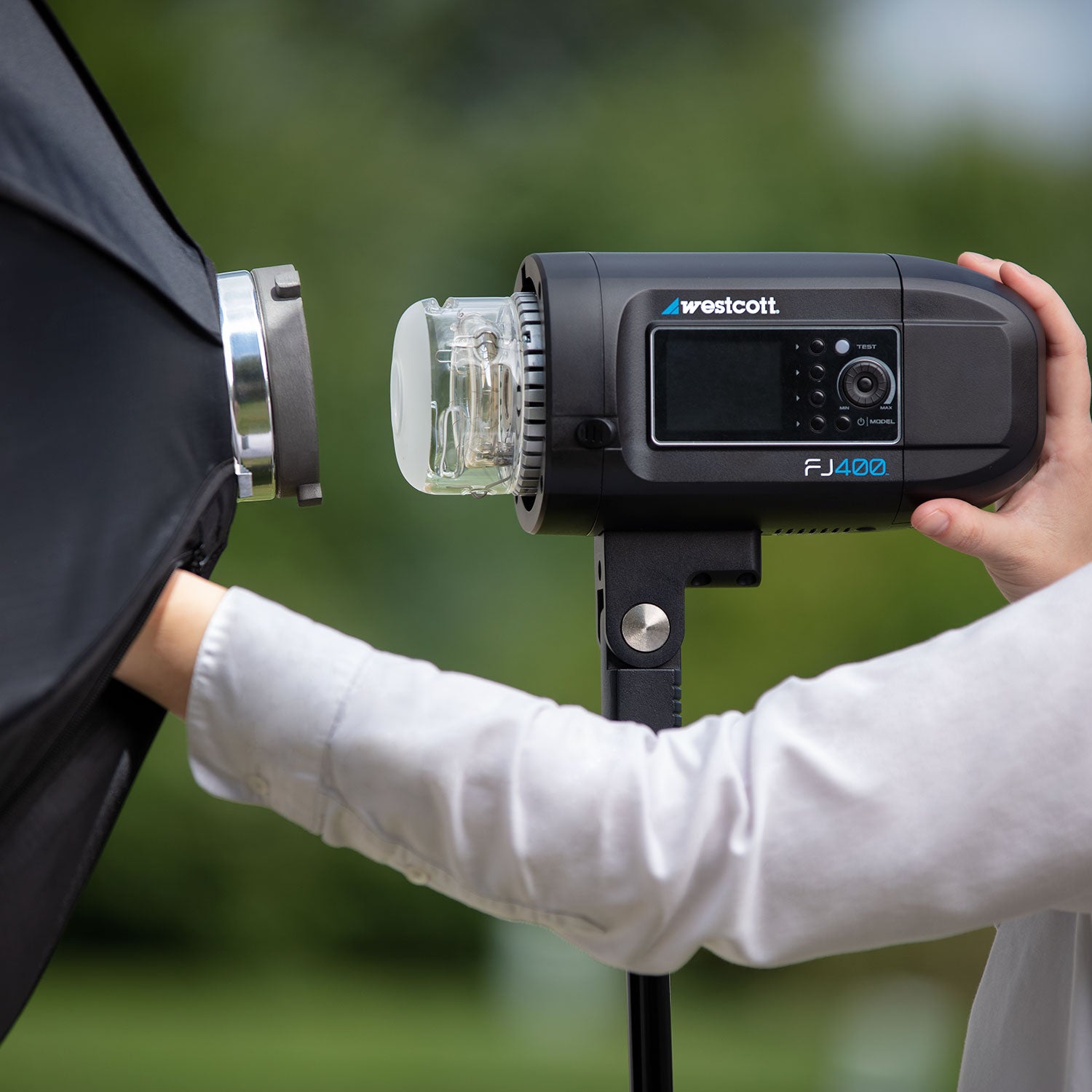 FJ400 Strobe Light Backpack Kit - Professional Photography Lighting for Outdoor & Studio Shoots - Perfect for Travel, Events, and On-the-Go Photographers