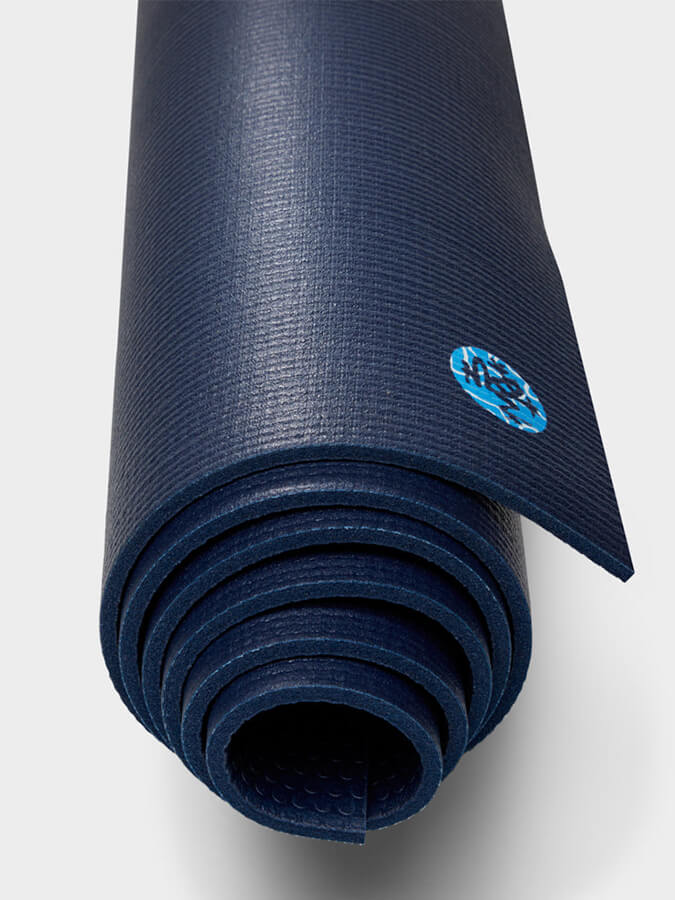 Premium Manduka PRO Yoga Mat 6mm - Extra Thick Non-Slip Eco-Friendly Exercise Mat for Hot Yoga, Pilates & Home Workouts - Ideal for Professional Yogis & Fitness Enthusiasts