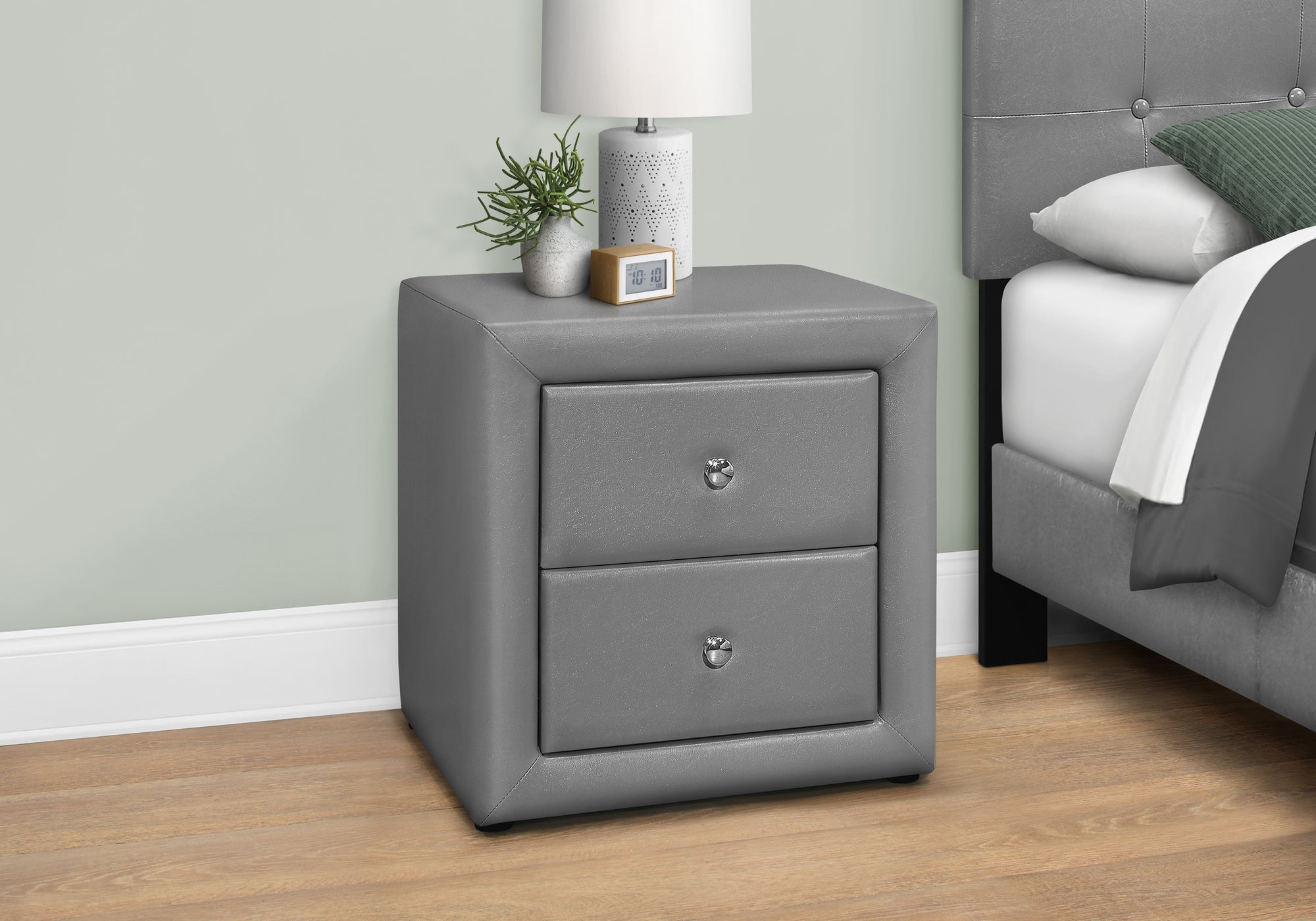 21H Grey Leather Look Night Stand - Modern Bedside Table with Storage Drawer for Bedroom, Living Room, or Office