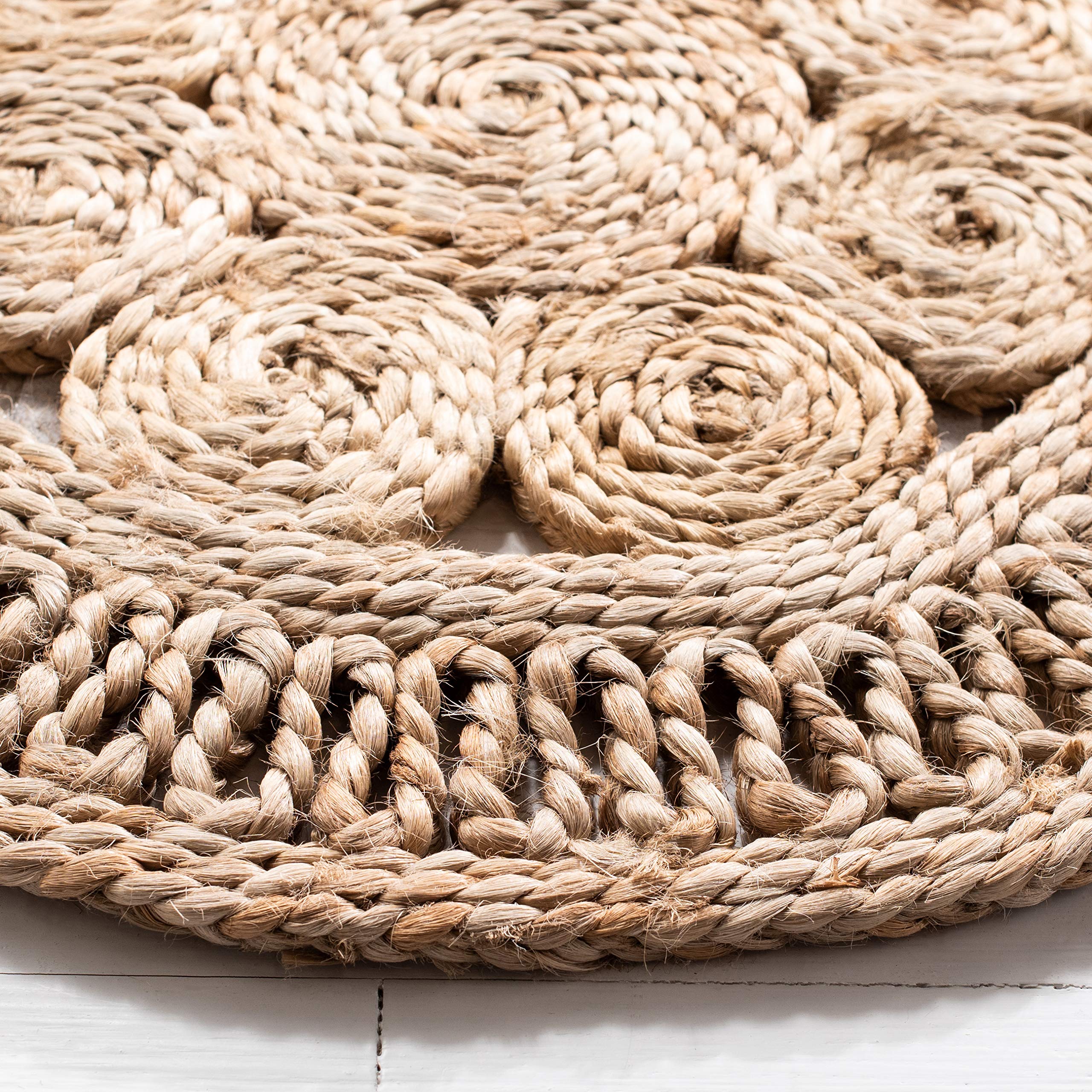 SAFAVIEH Natural Fiber Collection Handmade Jute Area Rug - 6' Round, Boho Farmhouse Style, Durable for High Traffic Areas | Perfect for Living Room, Bedroom, Dining Room & Home Decor