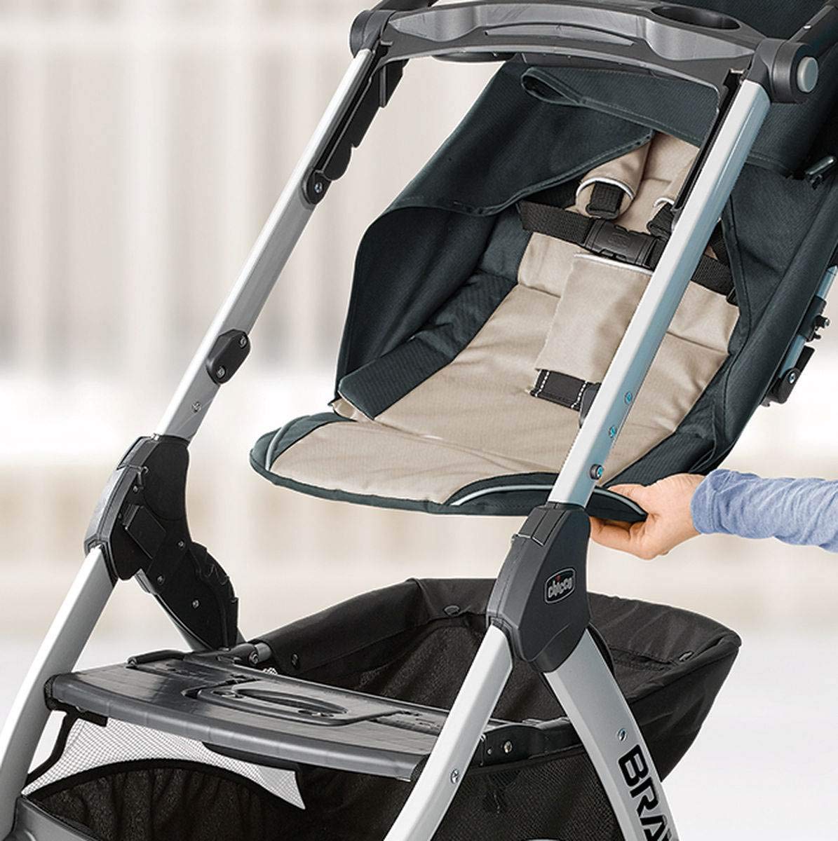 Chicco Bravo Trio Travel System - Lightweight Stroller, Infant Car Seat & Base - Lilla | Safe & Convenient Baby Travel Gear for Newborns to Toddlers | Perfect for Shopping, Travel & Daily Walks