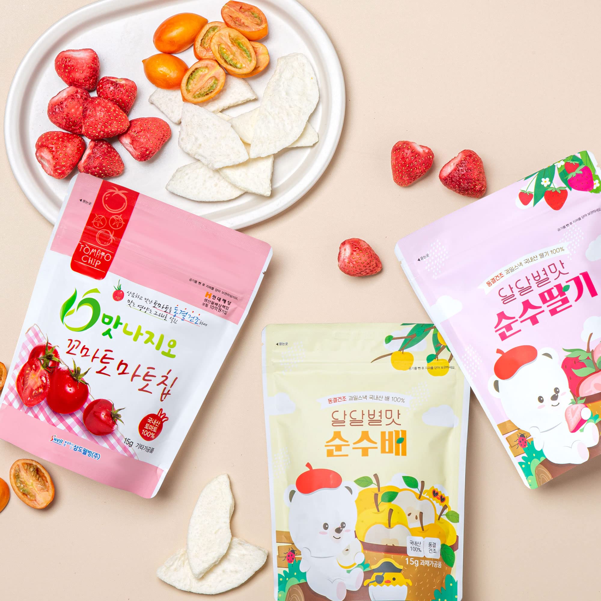 Freeze Dried Strawberry Chips 3-Pack | 100% Natural Korean Fruit Snacks | Vegan Healthy Snacks for Kids & Adults | Perfect for Lunch Boxes, Hiking, and Office Snacking | Jeollanamdo Authentic Food