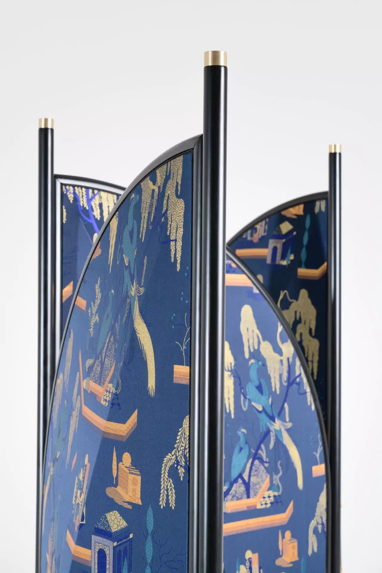 GTV Feng 2-Panel Room Divider - Decorative Folding Privacy Screen for Home, Office & Events | Perfect for Room Separation, Wedding Backdrop & Photo Booth