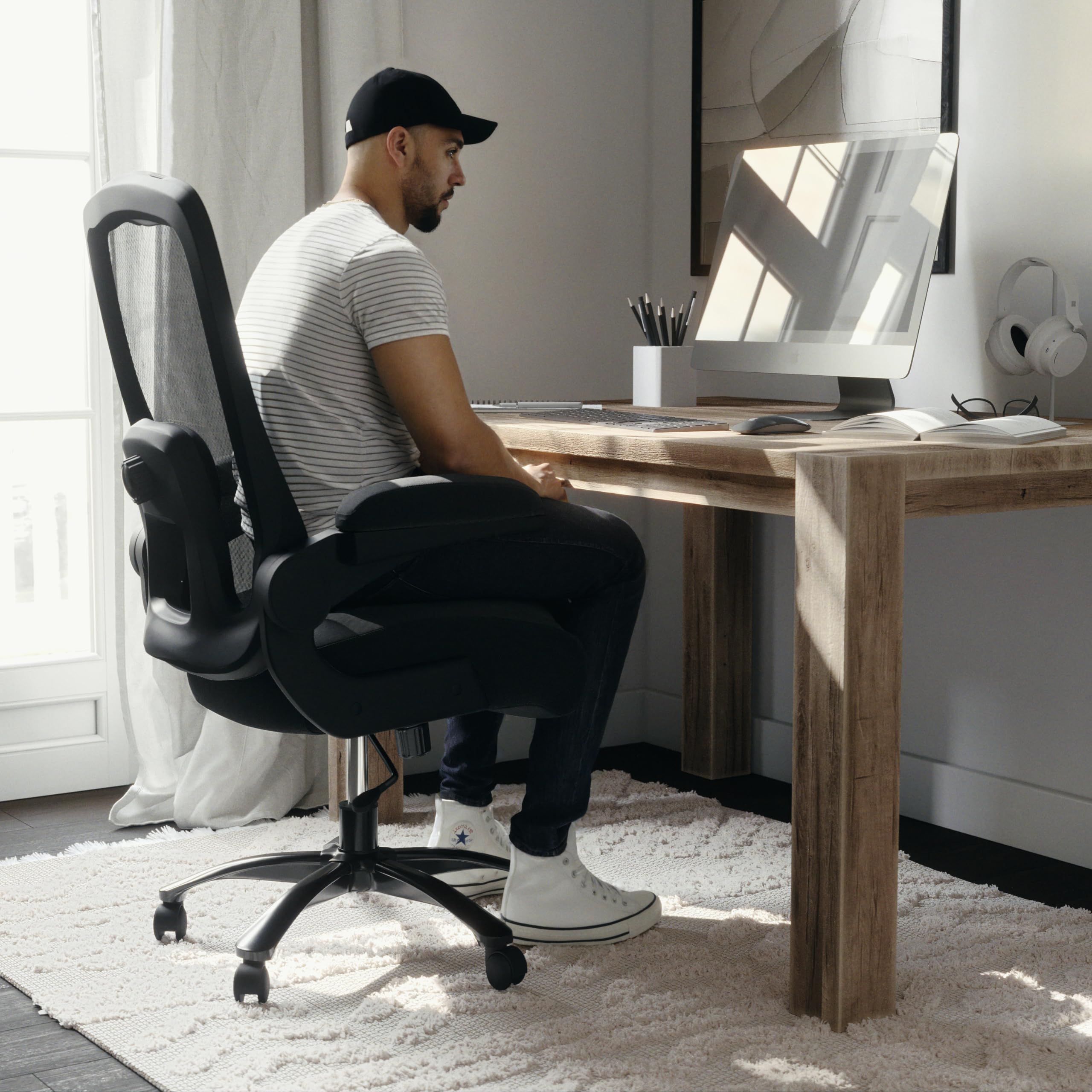 Flash Furniture Big & Tall Ergonomic Mesh Office & Gaming Chair with Lumbar Support, Adjustable Height & Flip-Up Armrests - Black - Perfect for Long Work Hours & Intense Gaming Sessions
