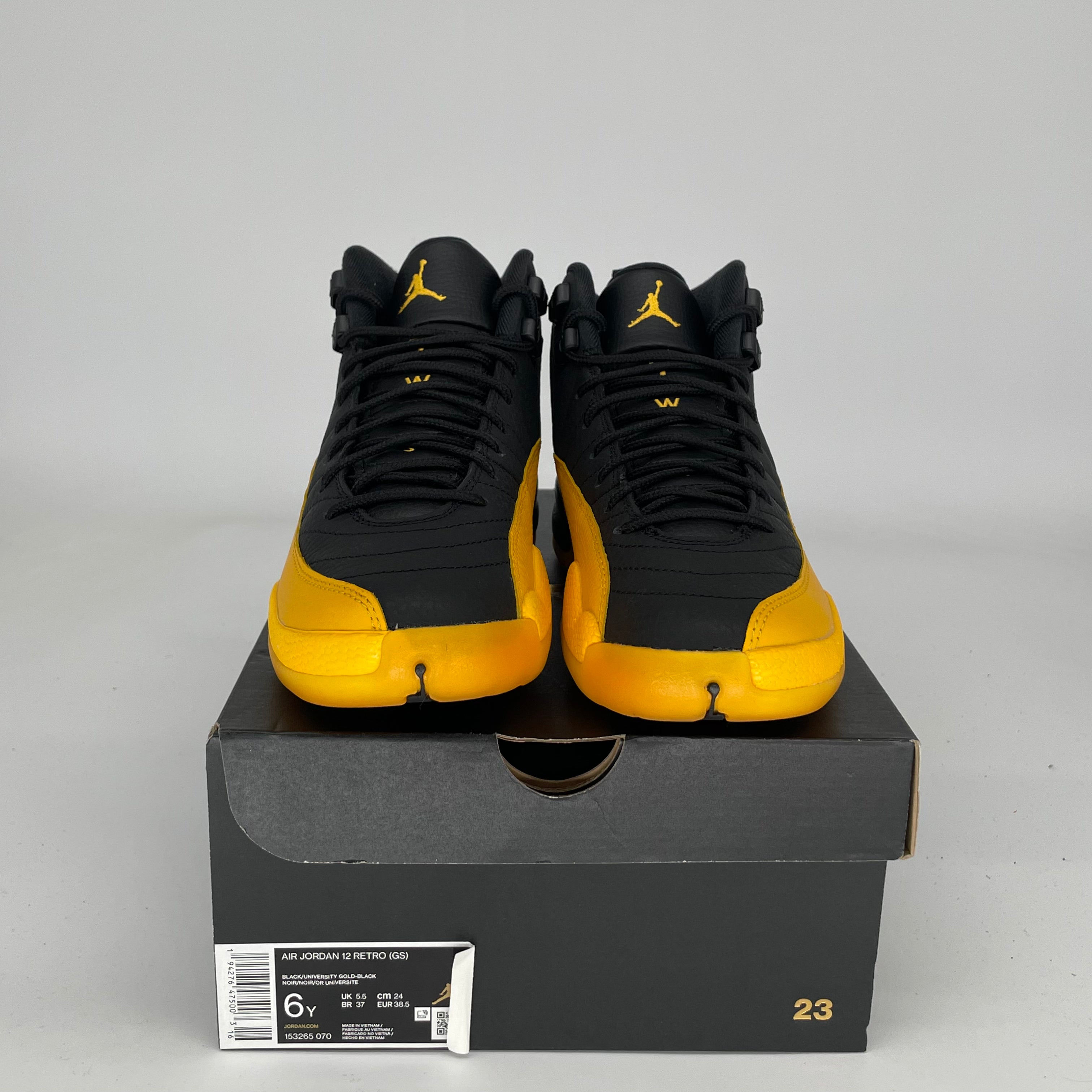 AIR JORDAN 12 UNIVERSITY GOLD Basketball Shoes Size 6Y (153265-070) - Perfect for Kids' Basketball Games & Streetwear Fashion