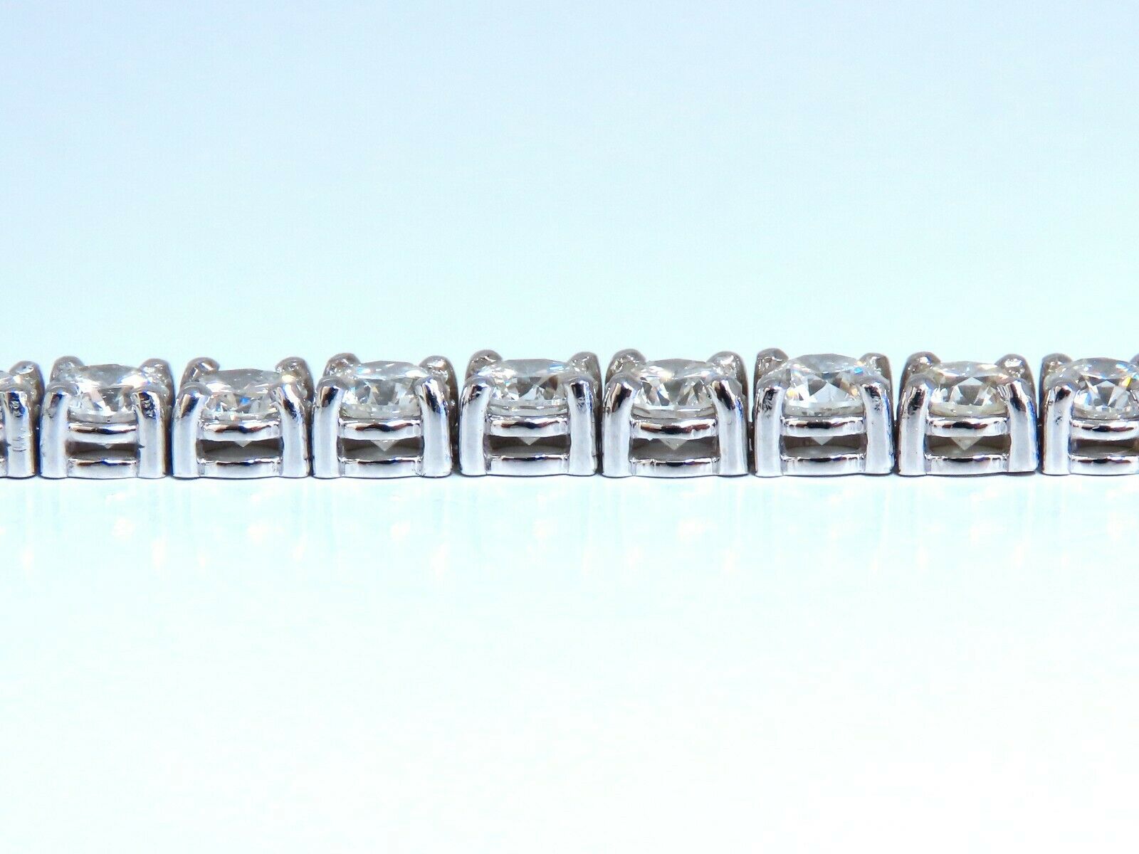 6.43ct Natural Diamond Tennis Bracelet in 14K Gold - Classic Graduated Design for Women's Jewelry, Perfect for Weddings, Anniversaries & Special Occasions