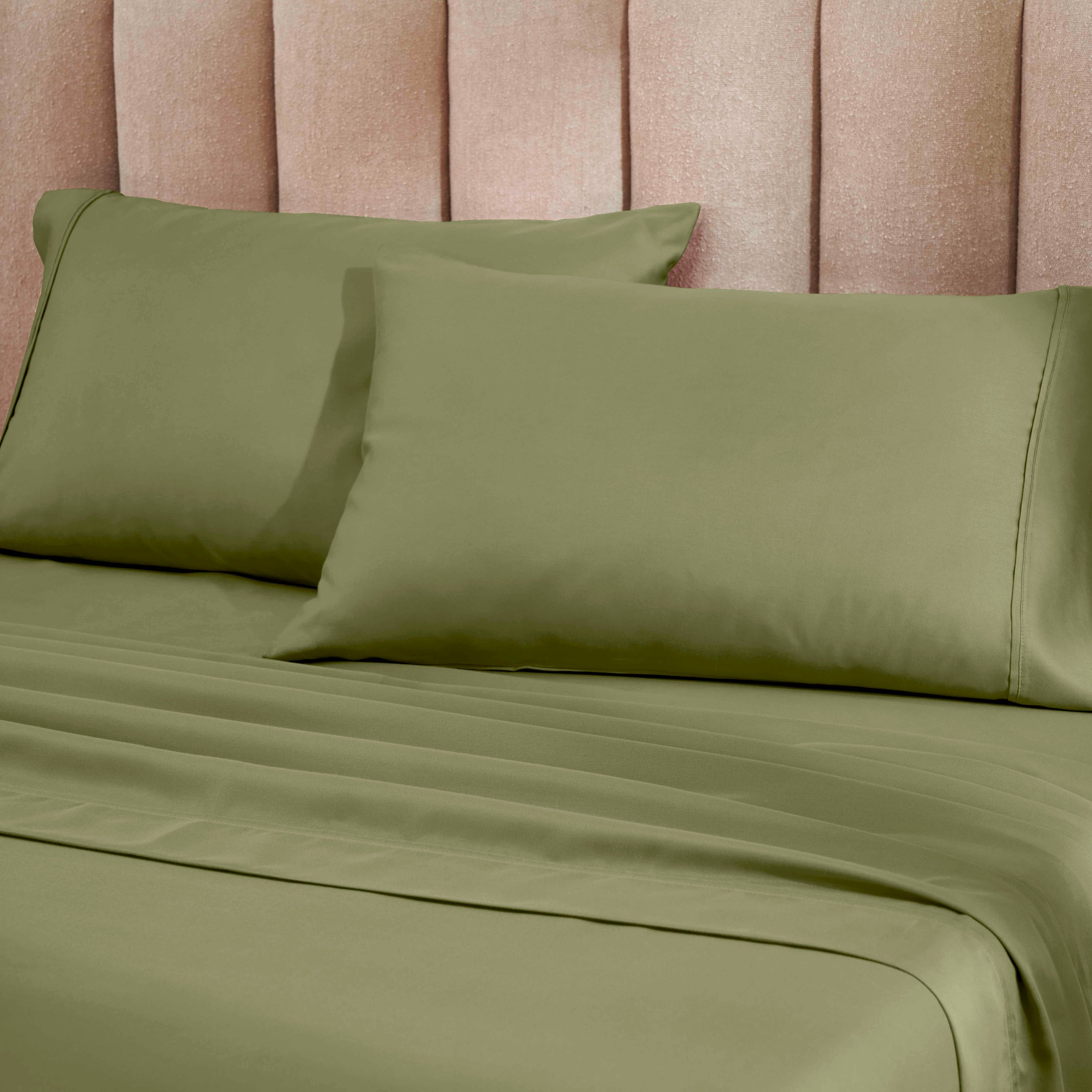 1200 Thread Count Cotton Rich Solid Deep Pocket Bed Sheet Set - Queen Size, Ultra Soft & Breathable - Perfect for Luxury Hotels, Guest Rooms & Master Bedrooms
