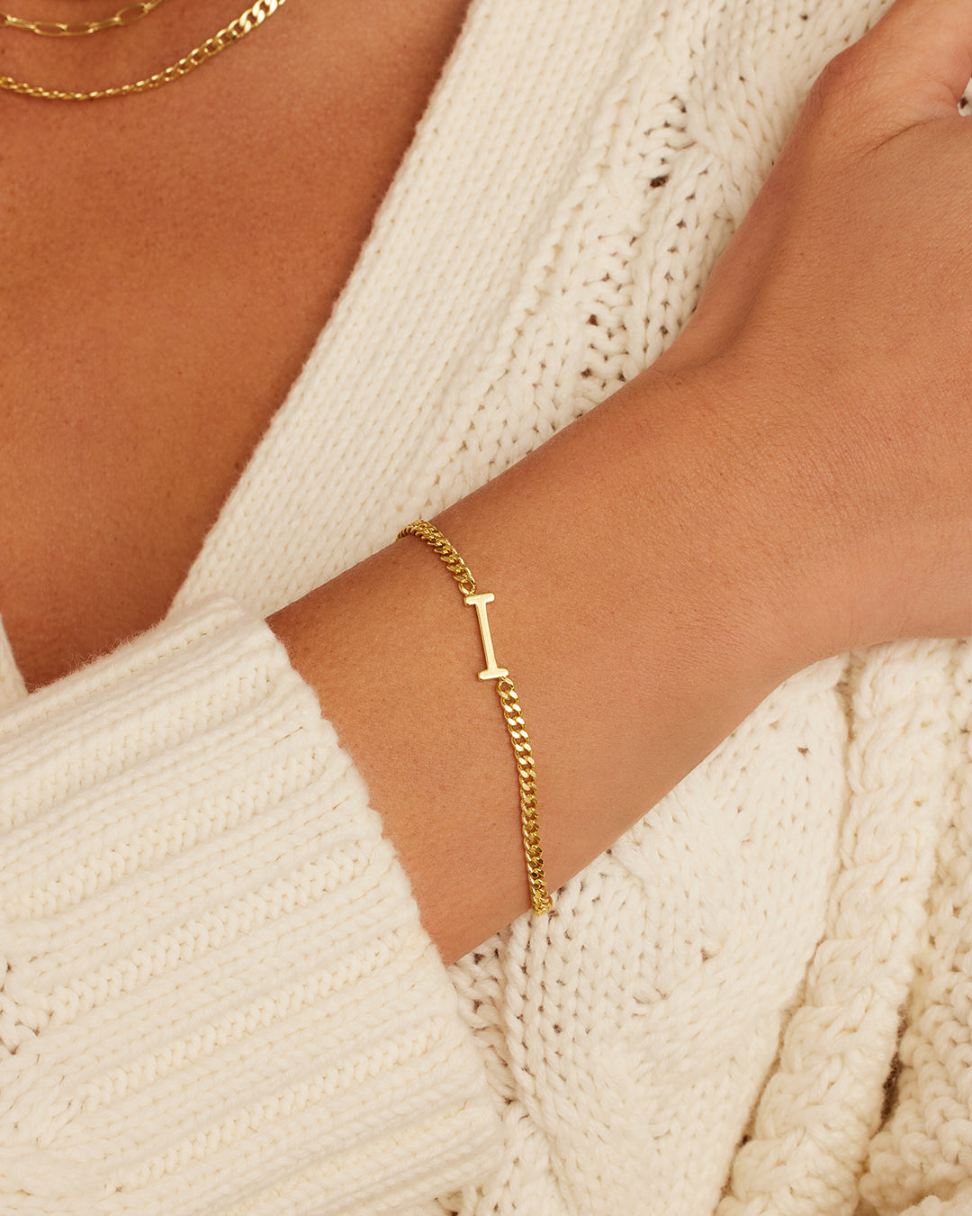 Wilder Alphabet Bracelet - Custom Name Bracelet for Women & Girls - Perfect Gift for Birthdays, Anniversaries & Everyday Wear