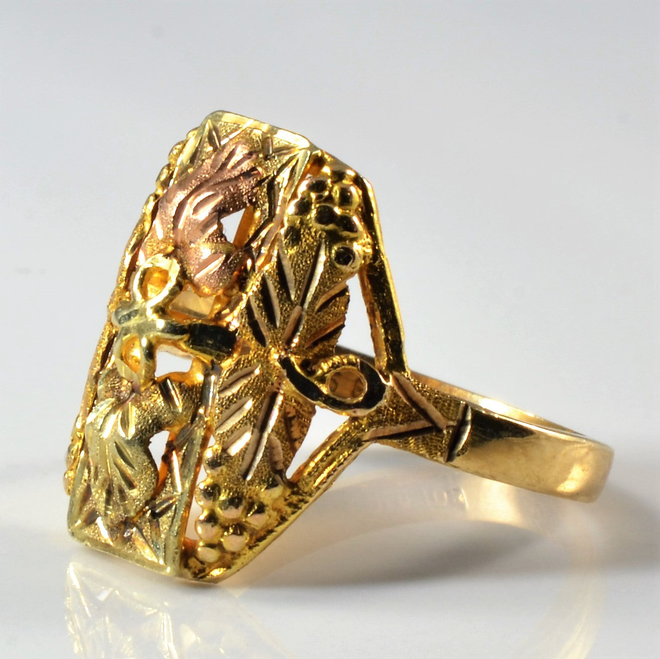 Elegant Two-Tone Filigree Leaf Ring - Size 7 | Vintage Inspired Silver & Gold Jewelry for Women | Perfect for Weddings, Parties & Everyday Wear