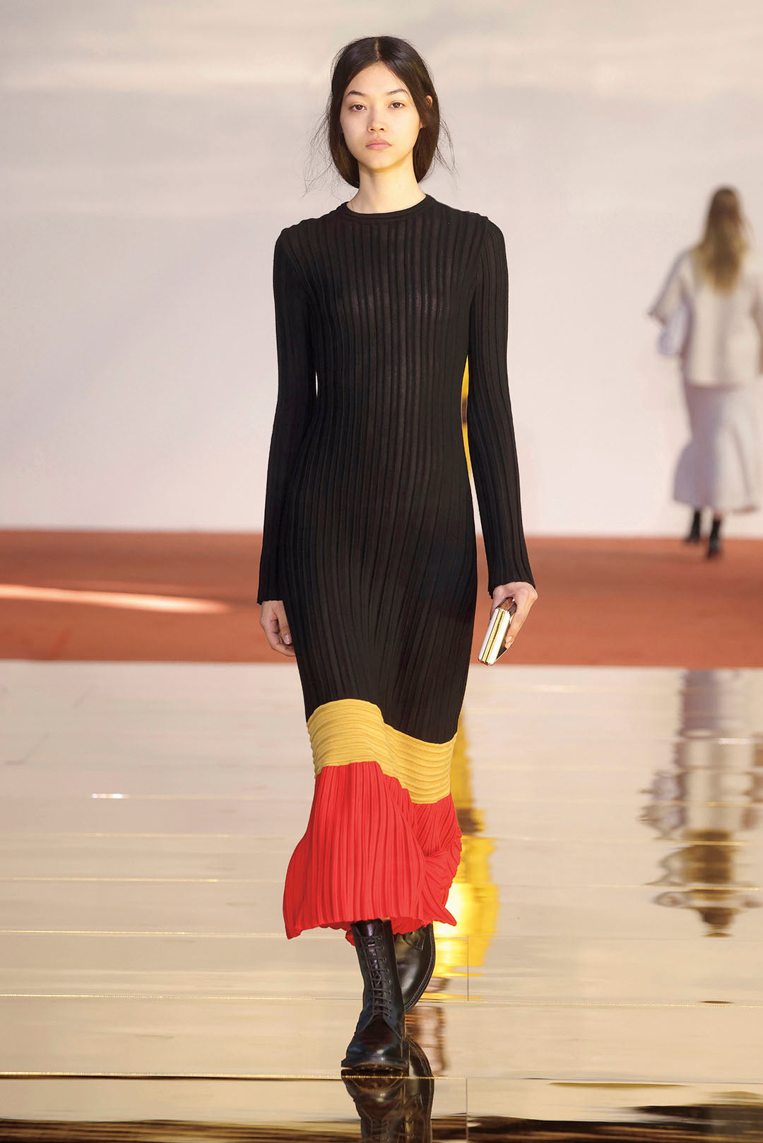 Fall 2023 Fashion Trends: 14 Stylish Outfit Ideas for Women | Autumn Wardrobe Essentials & Seasonal Looks