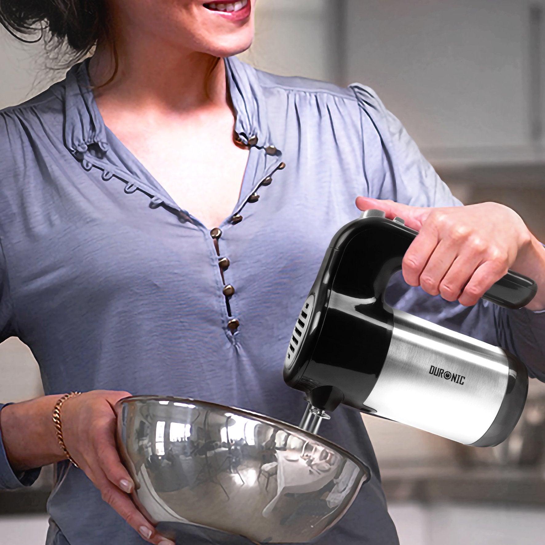Duronic 300W Electric Hand Mixer - 5 Speed Turbo Boost with Whisk, Hooks & Beaters - Perfect for Baking Dough, Bread, Cakes, Cream & Brownies - Ideal for Home Kitchen, Baking Enthusiasts & Professional Chefs