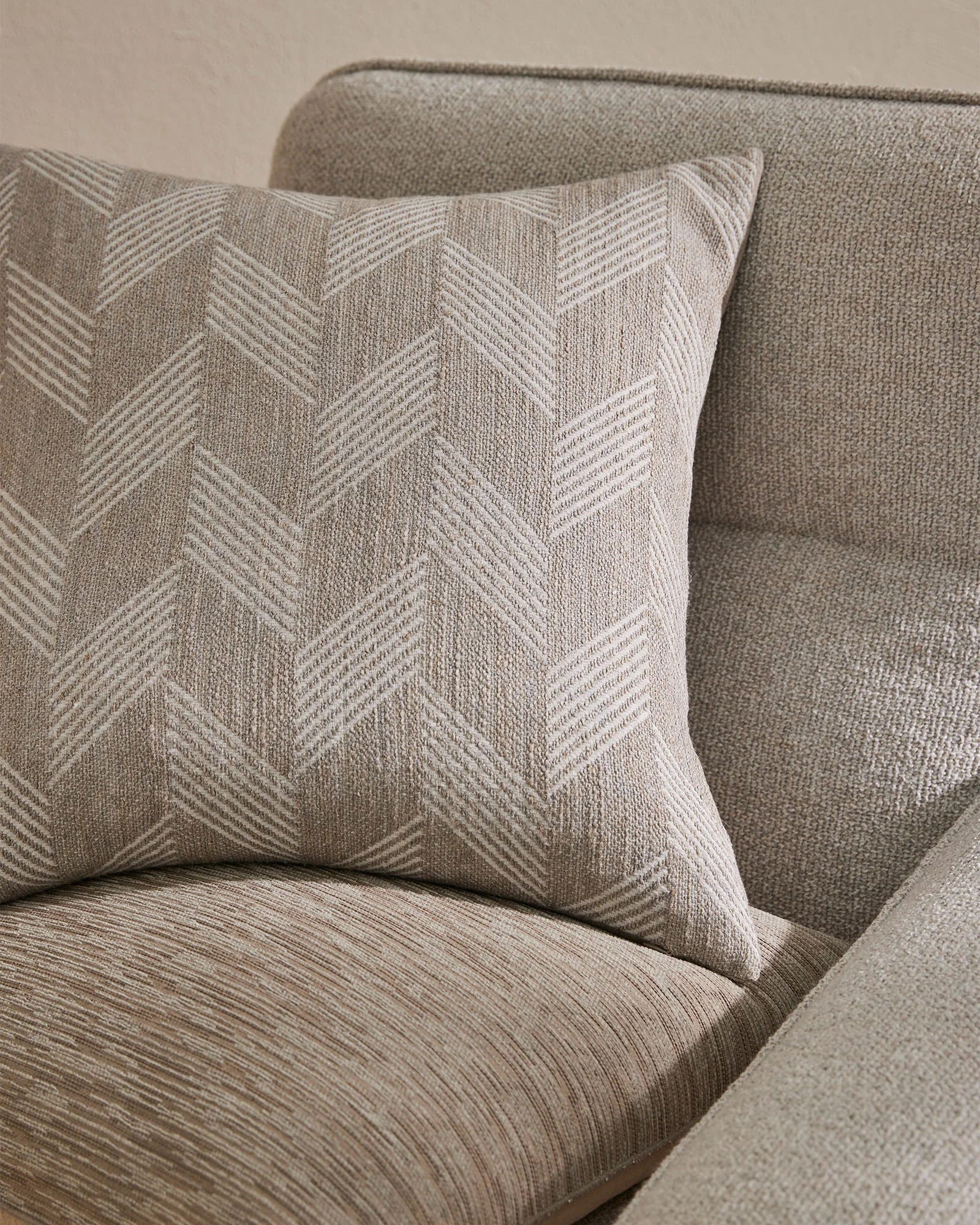 Premium Dania Cushion Oyster Shell Decor - Coastal Home Decor, Beach House Accent for Living Room, Bedroom & Bathroom