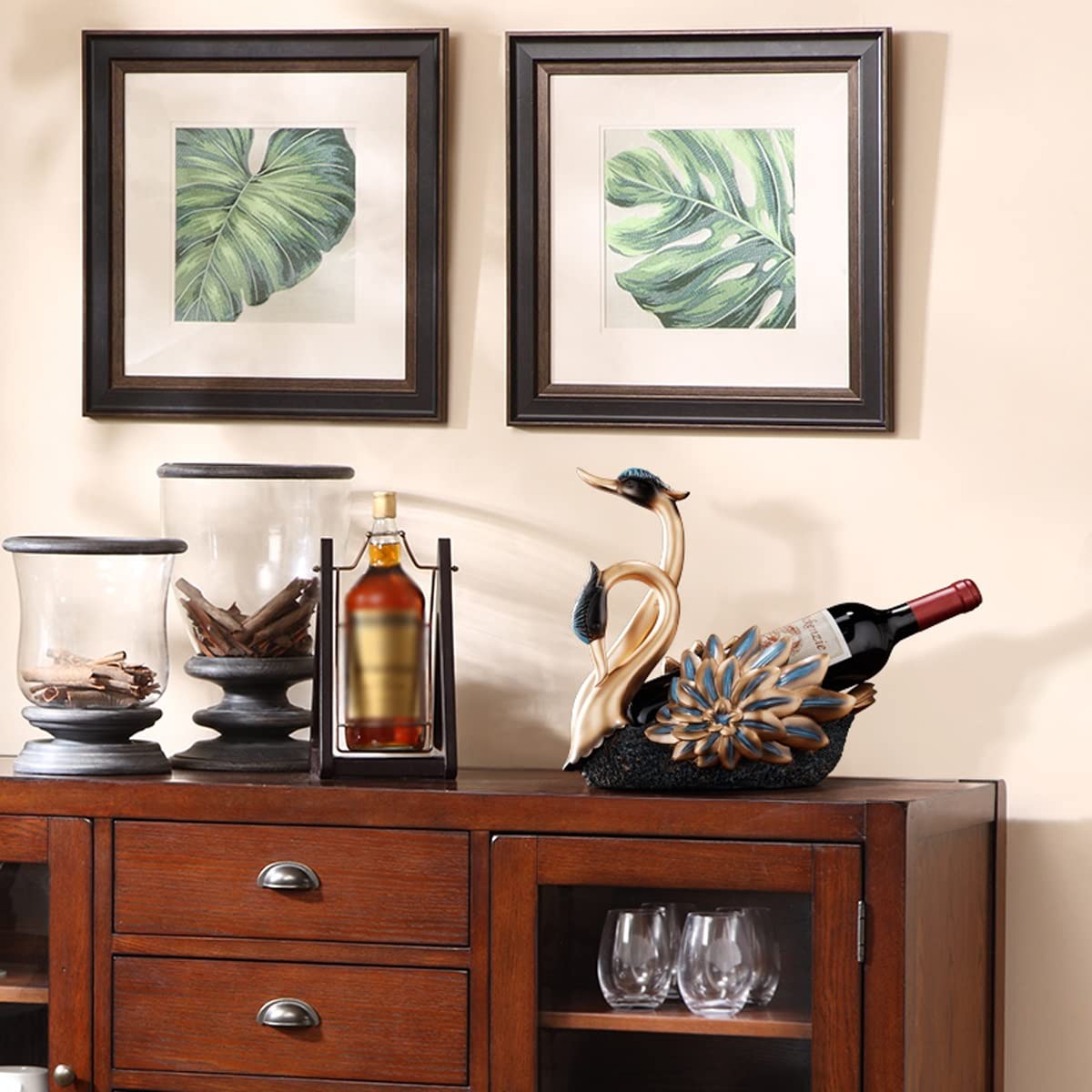 SEFAX Hand-Carved Swan Wine Rack - Gold-Painted Resin Home Decor for Kitchen, Bar & Party - Elegant Wine Bottle Holder for Dining Room & Gift Giving