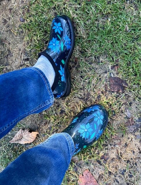 Women's Waterproof Slip-On Garden Shoes - Comfortable Rubber Rain Clogs with Cushioned Insole for Gardening, Yard Work & Outdoor Activities