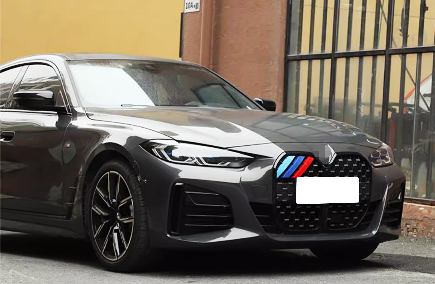 BMW G22 G23 4 Series M Color Stripe Diamond Grille Insert Trims (2021+ Models) - Sporty Front Grille Upgrade for Enhanced Style & Performance