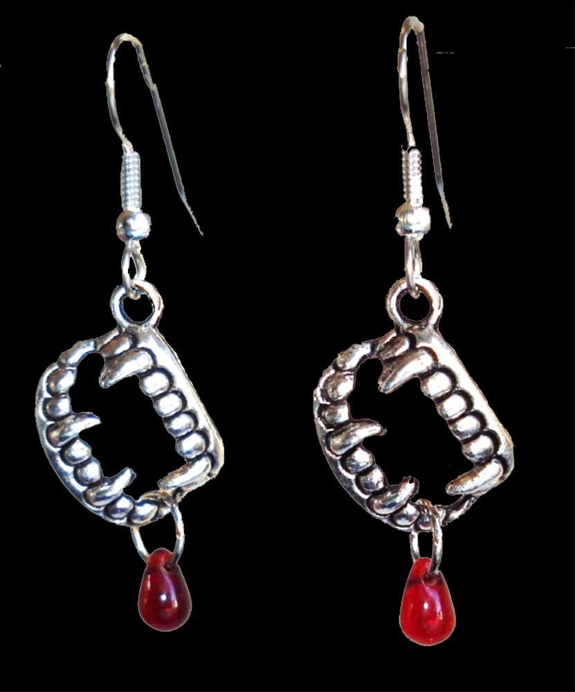 Gothic Vampire Fang Earrings for Halloween & Cosplay