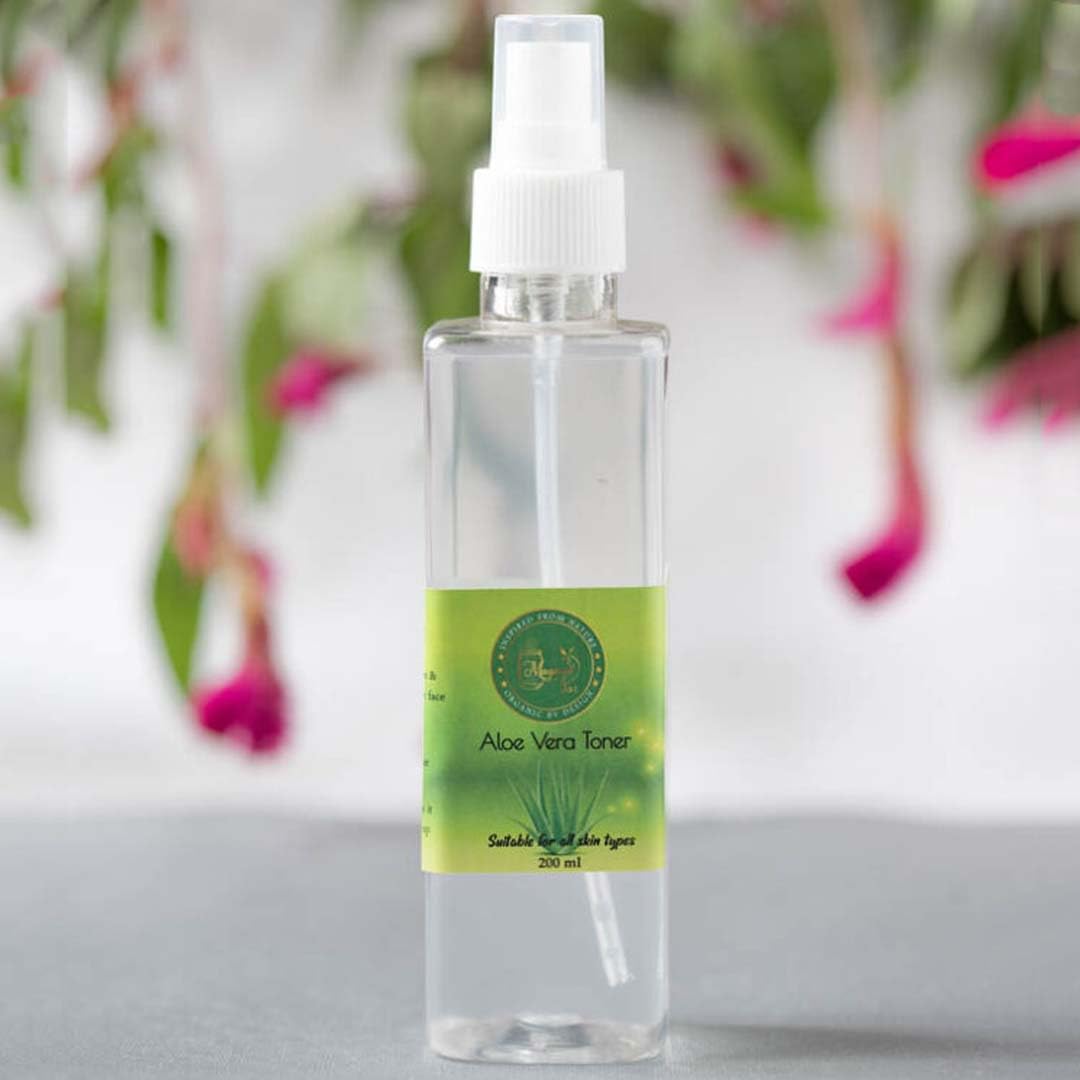 Magical Aloe Vera Toner with Rosewater & Vitamin E Oil | Hydrating & Soothing Facial Toner for Dry & Sensitive Skin | 200ml | Perfect for Daily Skincare Routine & Post-Sun Care